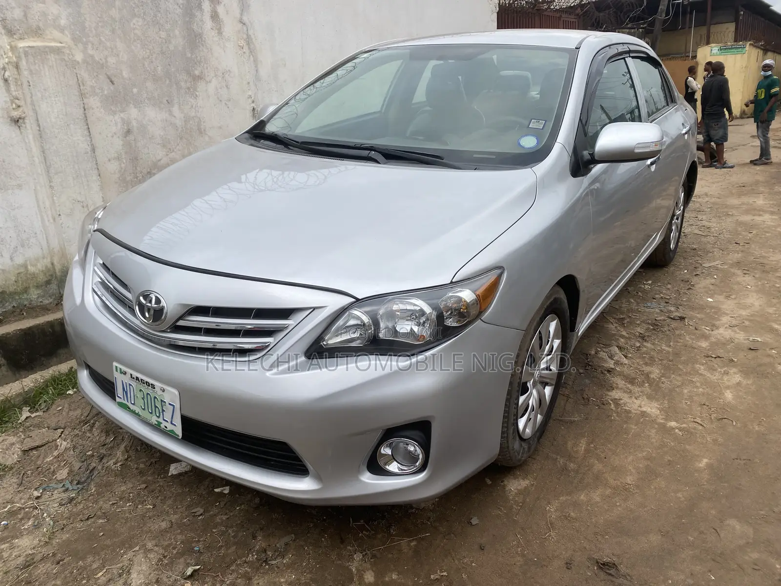 Toyota Corolla LE 4dr Sedan (1.8L 4cyl 4A) 2010 Silver