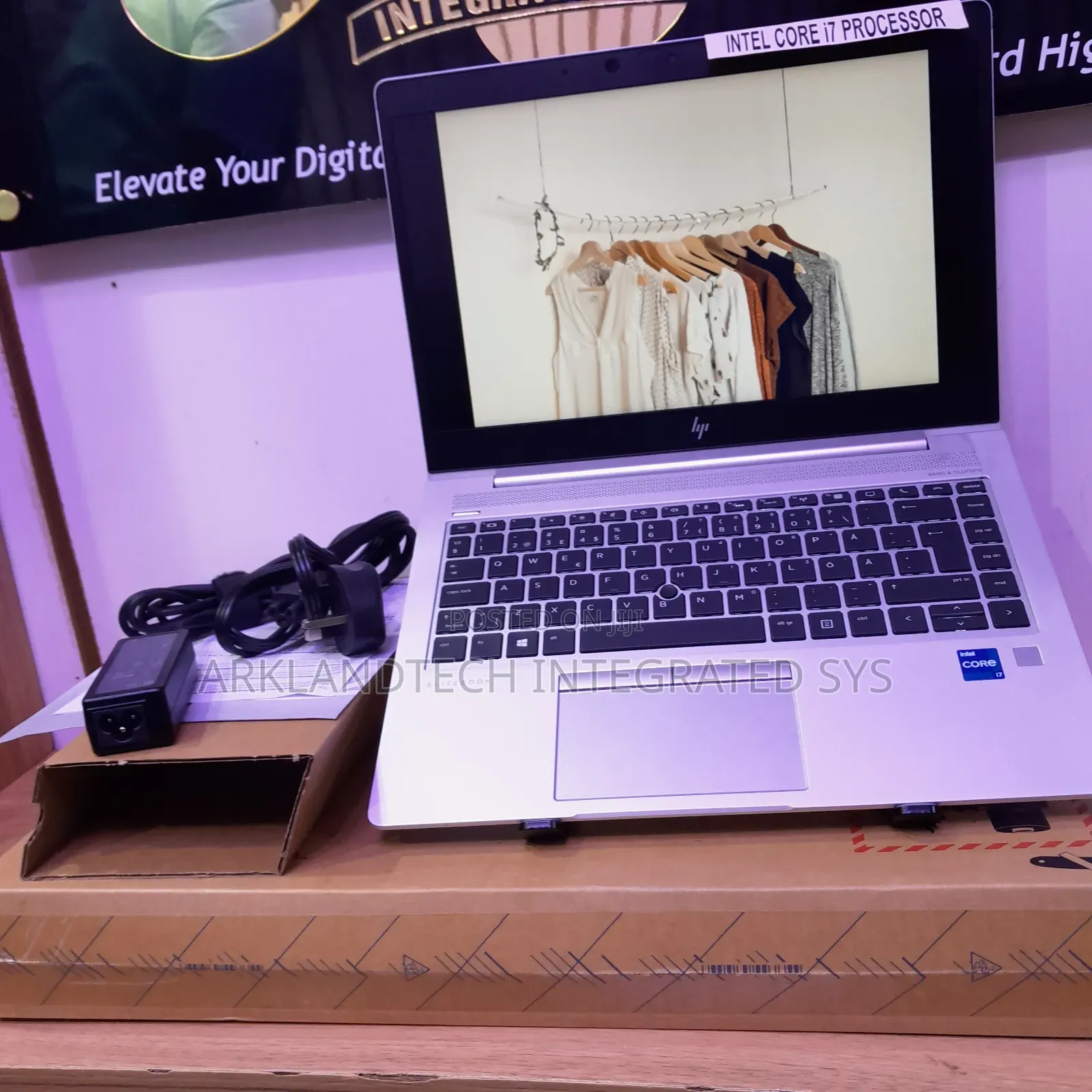 New Laptop HP EliteBook 8570P 16GB Intel Core I7 SSD 256GB