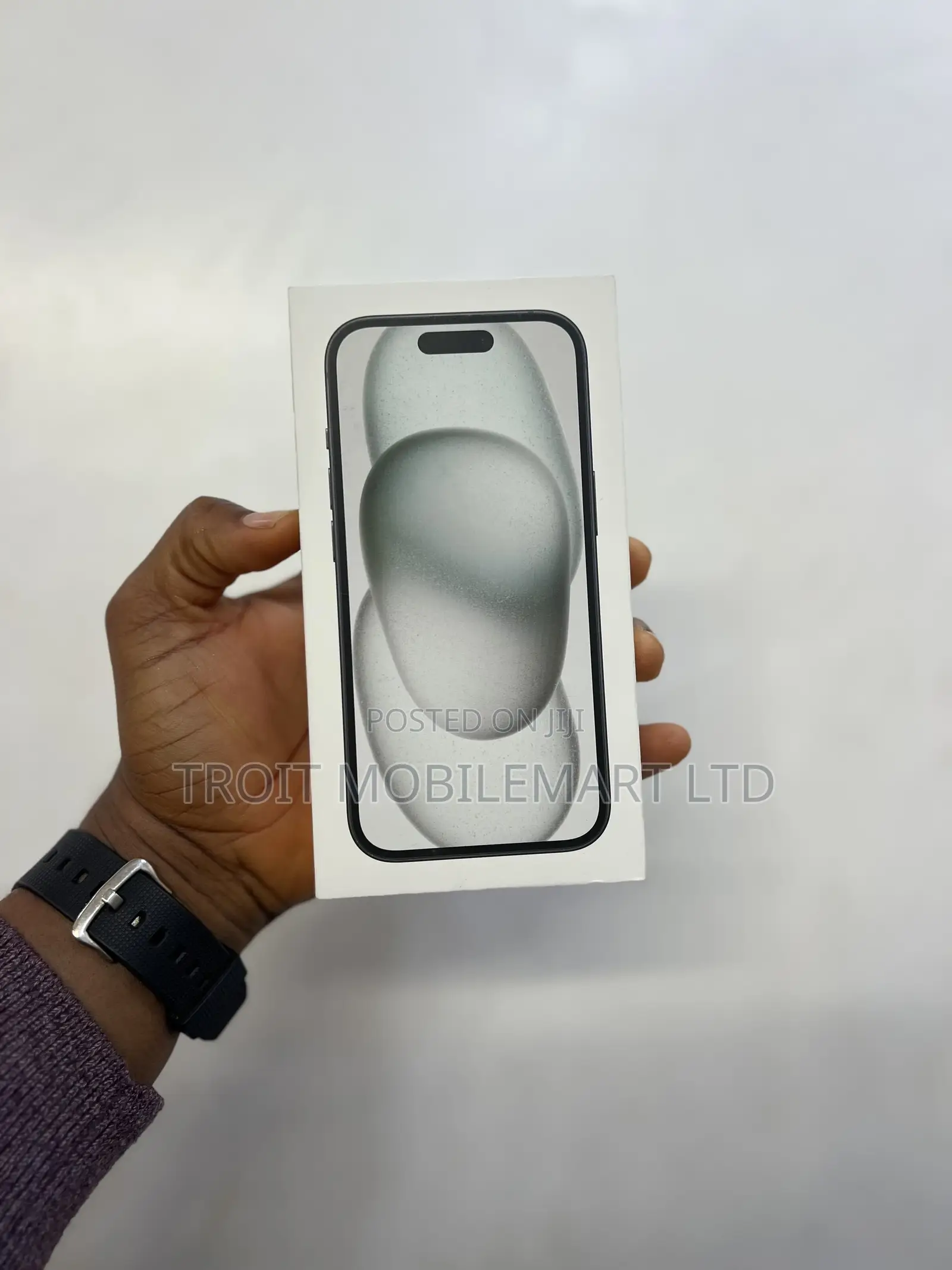 New Apple iPhone 15 256 GB Black