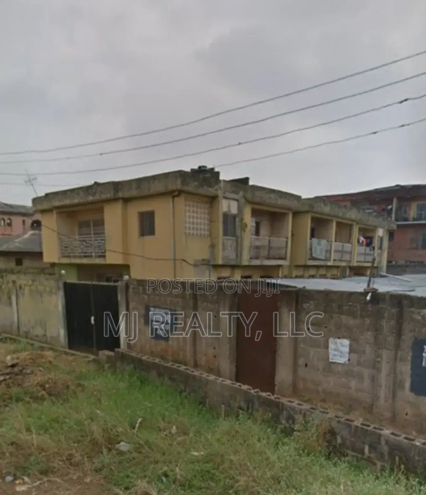 3bdrm Block of Flats in Ipaja / Ipaja for sale