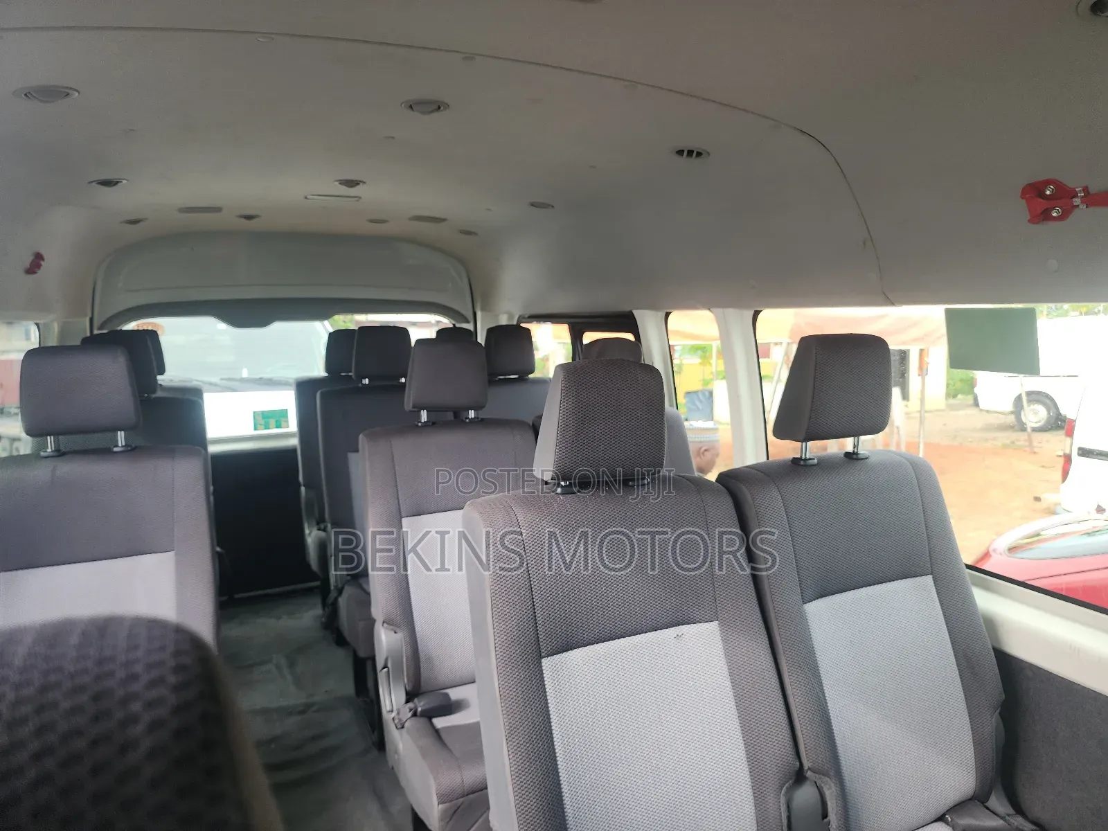 Toyota HiAce 2022 Silver