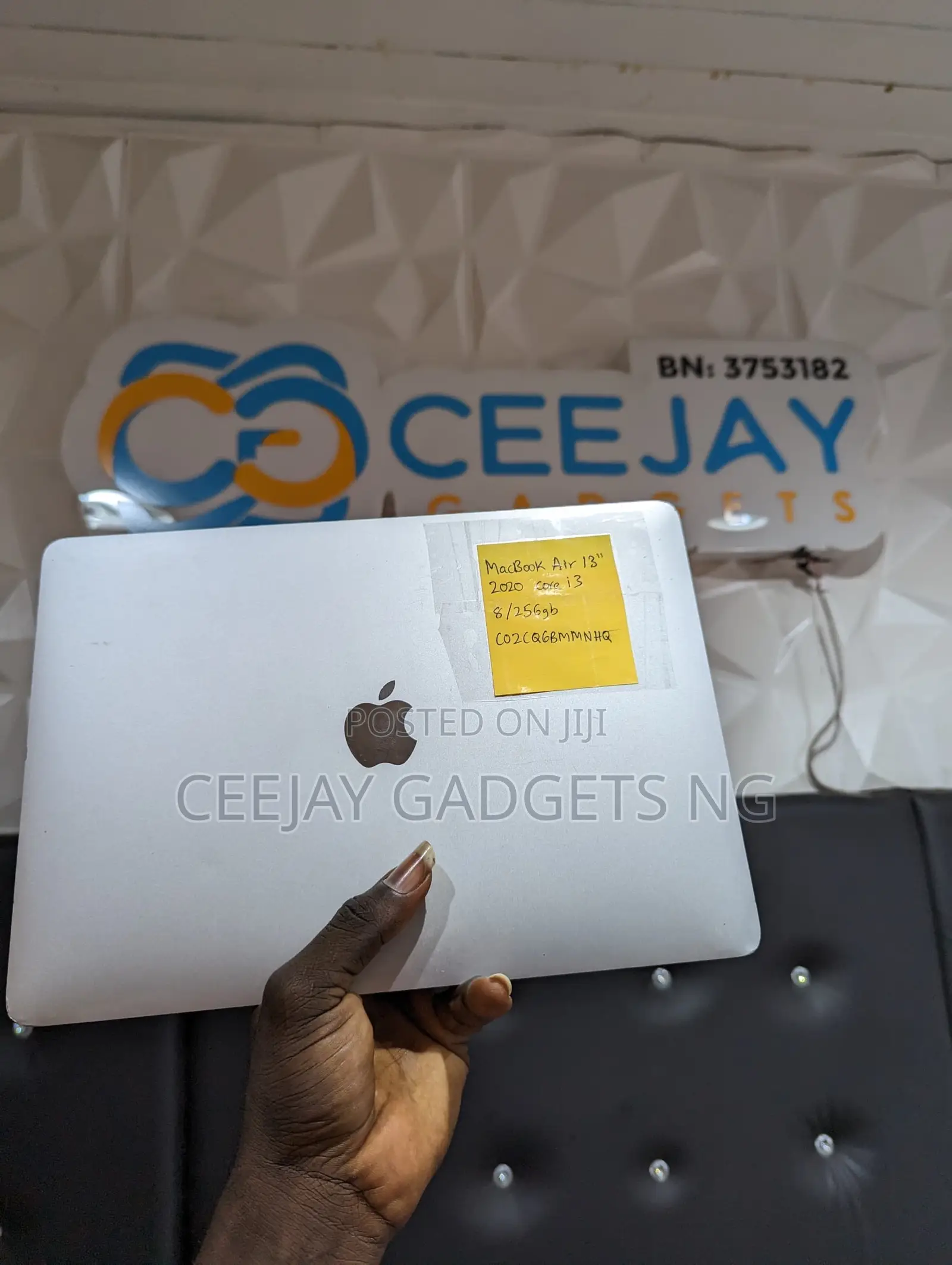 Laptop Apple MacBook Air 2020 8GB Intel Core i3 SSD 256GB