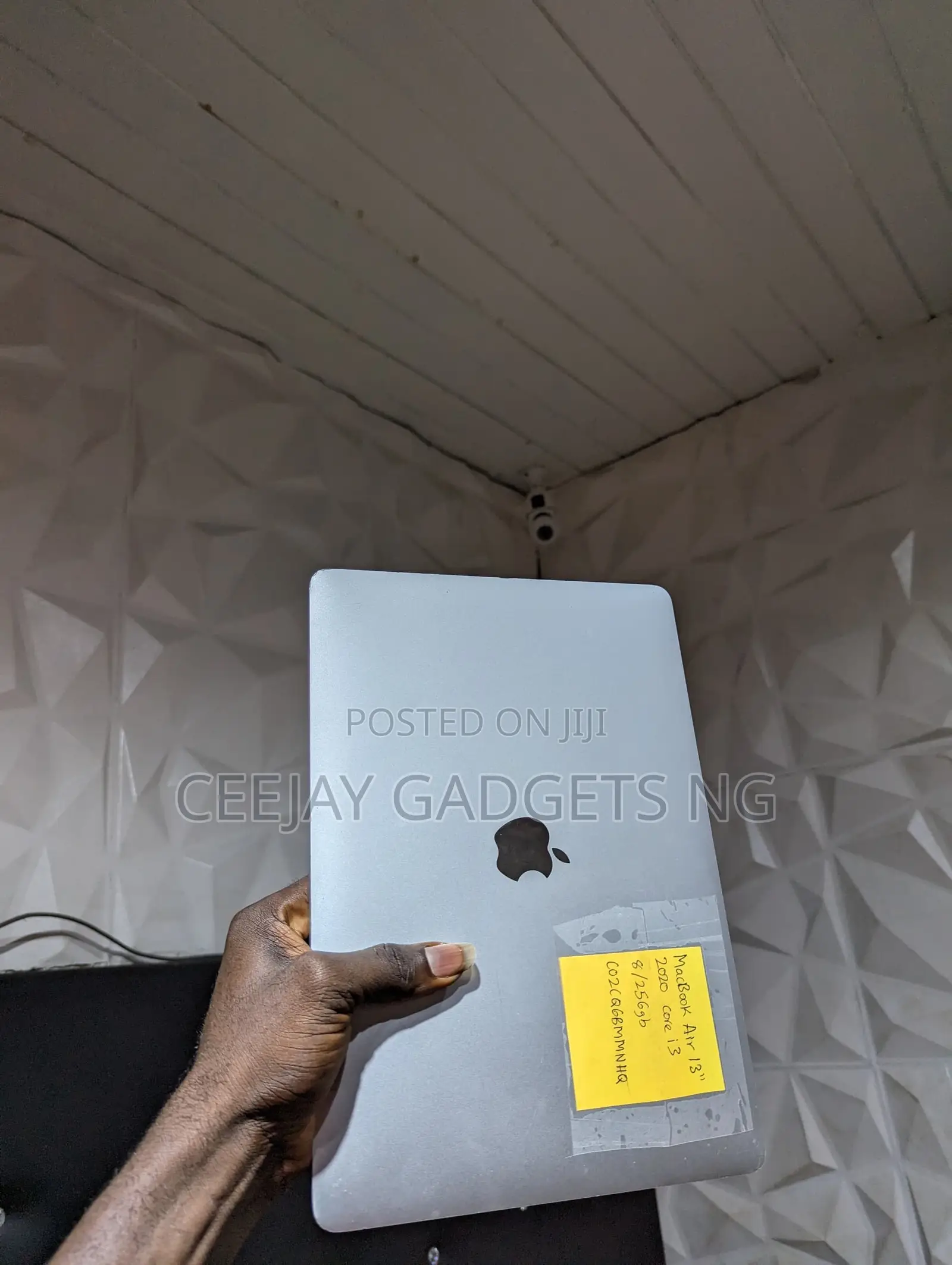 Laptop Apple MacBook Air 2020 8GB Intel Core i3 SSD 256GB
