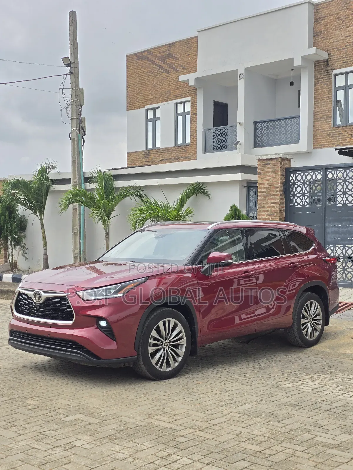 Toyota Highlander Platinum AWD 2020 Burgundy