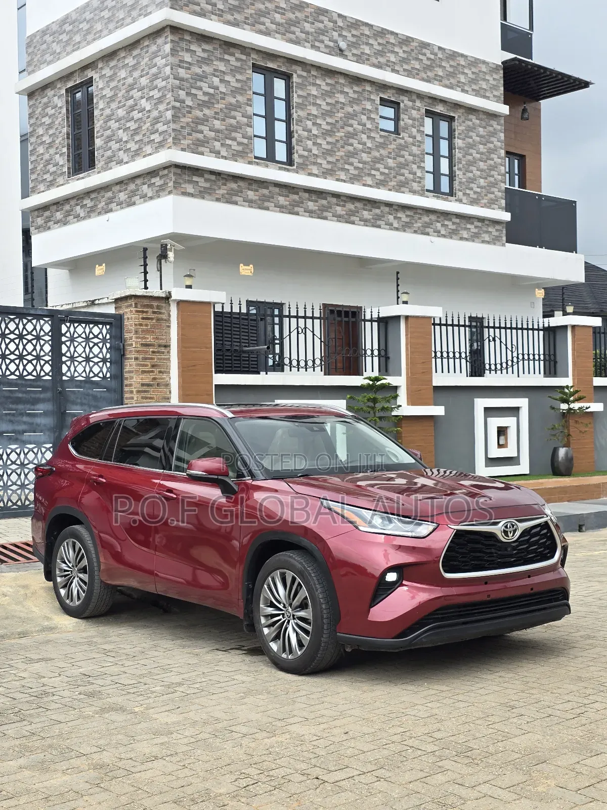 Toyota Highlander Platinum AWD 2020 Burgundy
