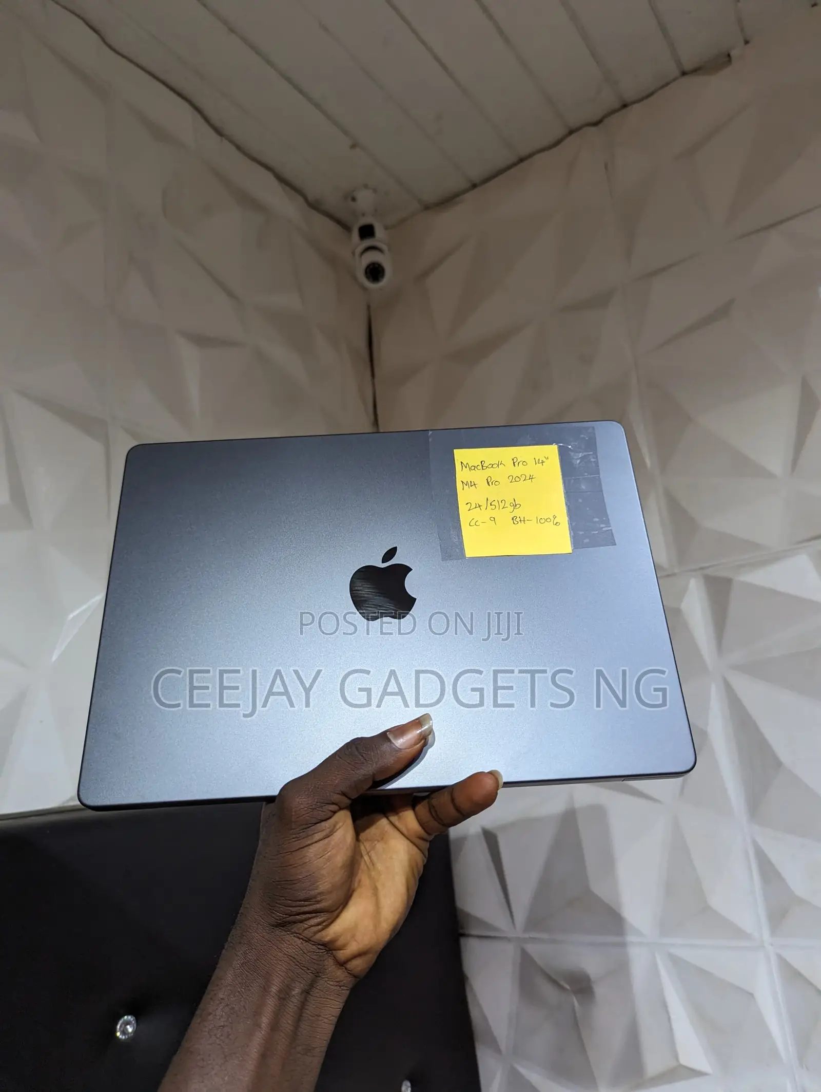 Apple MacBook Pro 2024 M4 Pro 14-Inch 24GB Apple M4 Pro SSD 512GB