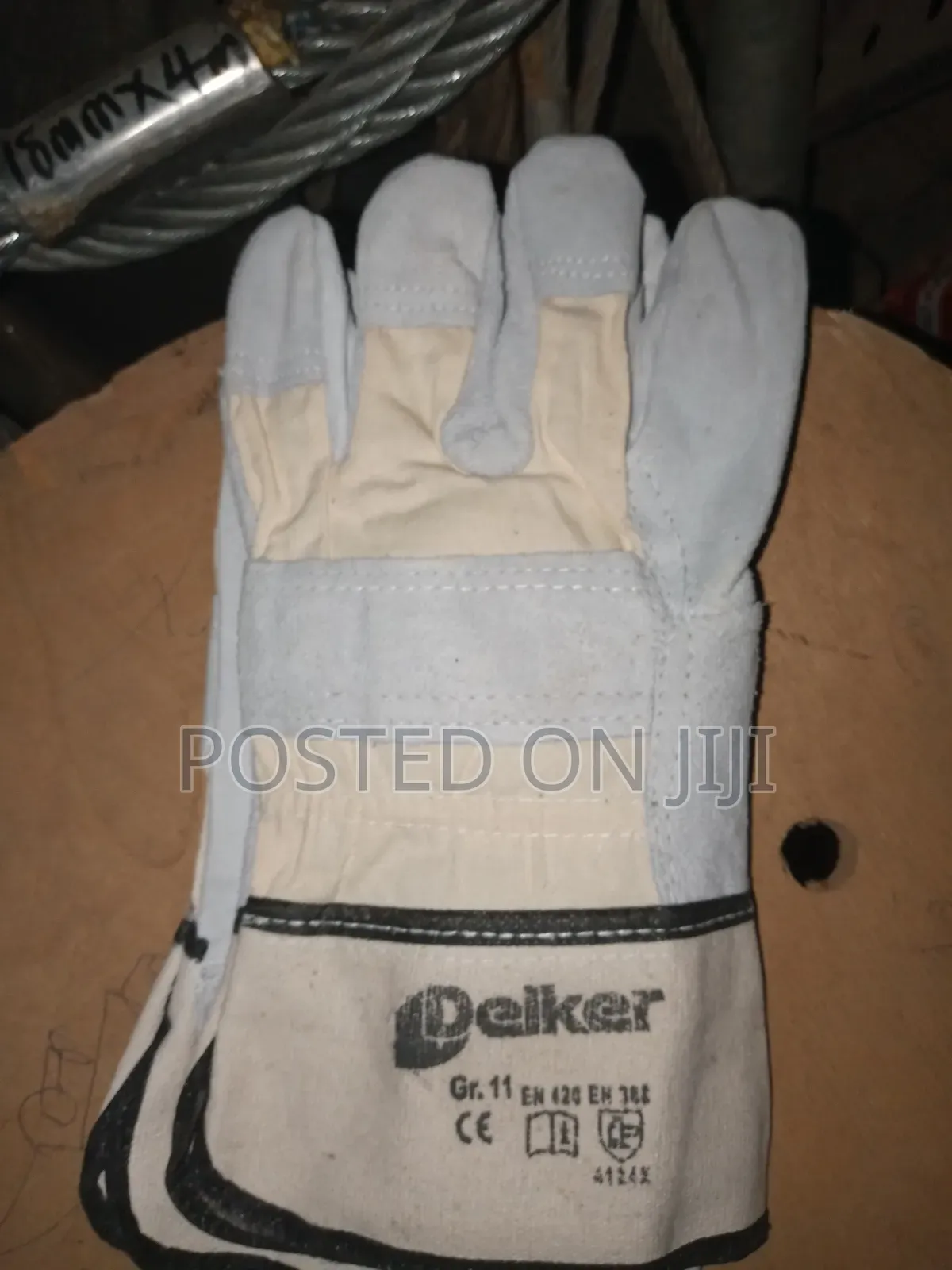 Hand Grove Delker