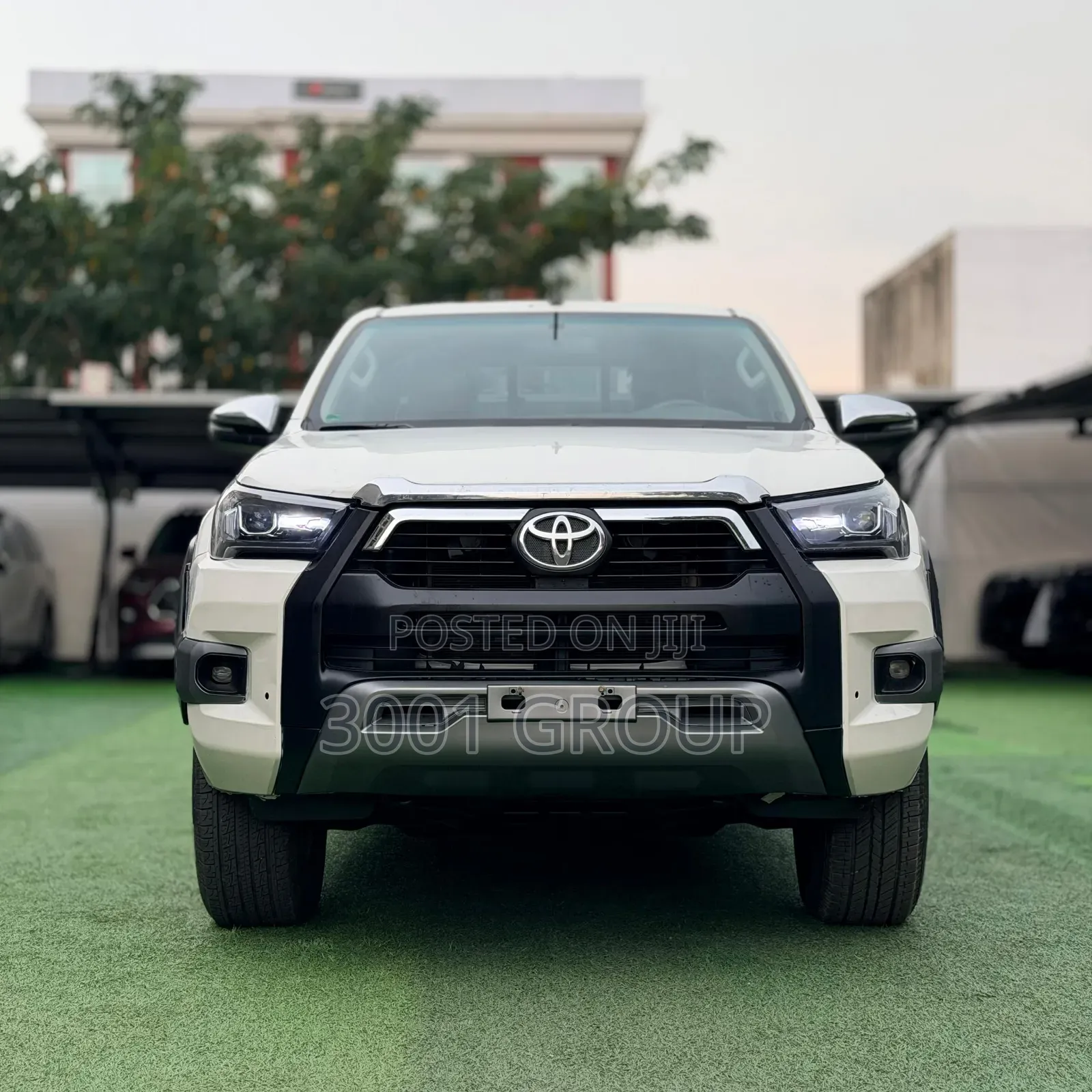 Toyota Hilux 2021 White