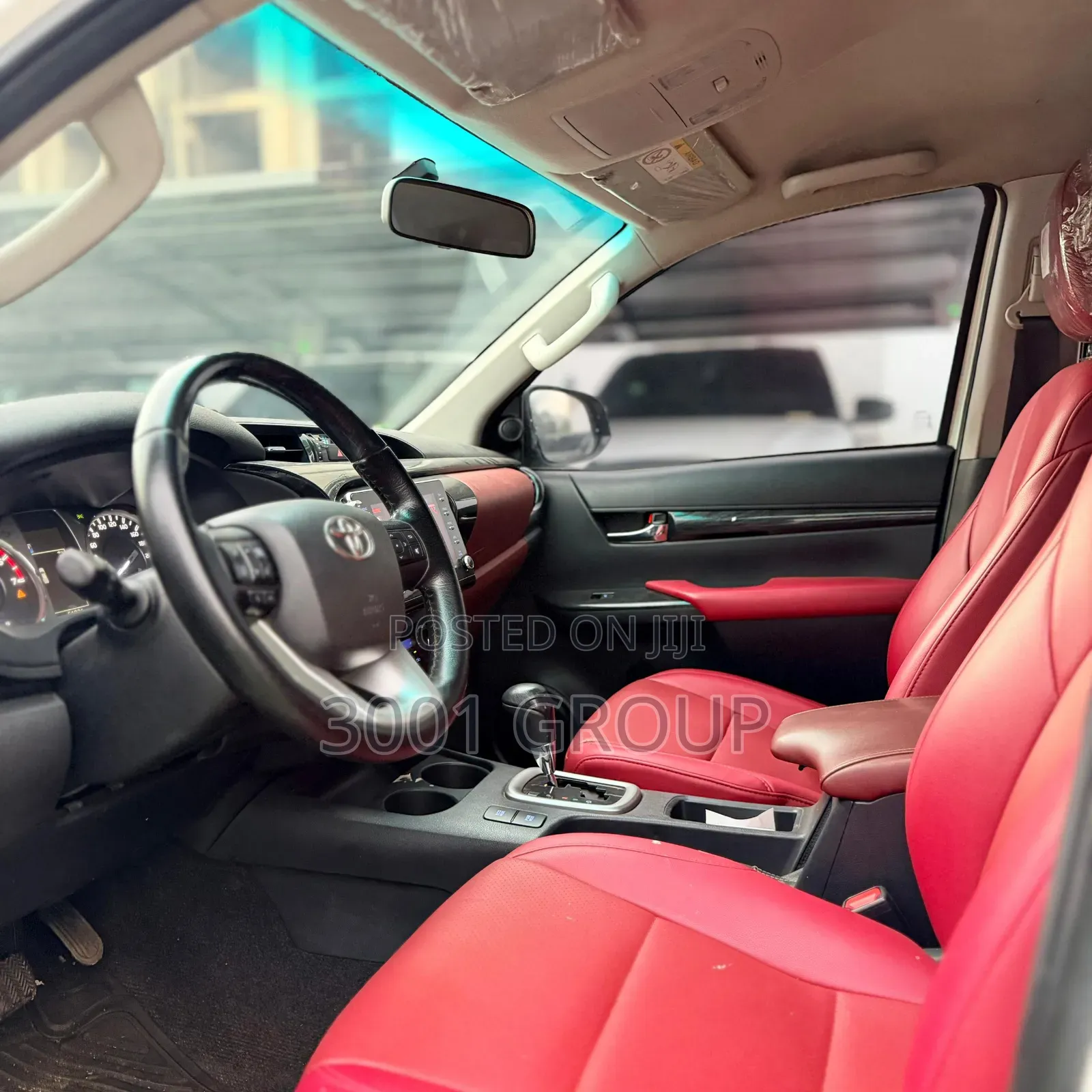 Toyota Hilux 2021 White