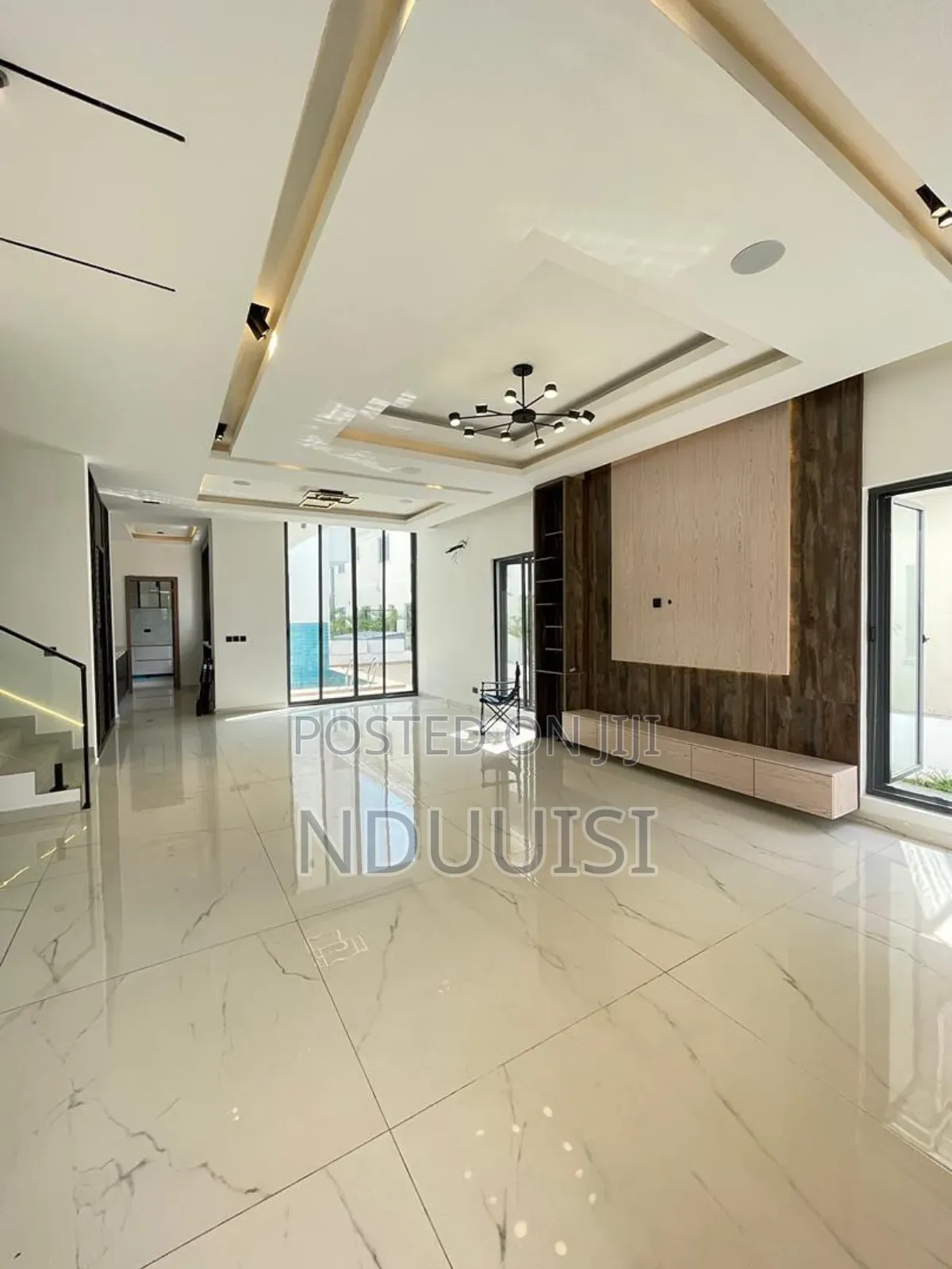 5bdrm Duplex in Ikate for sale