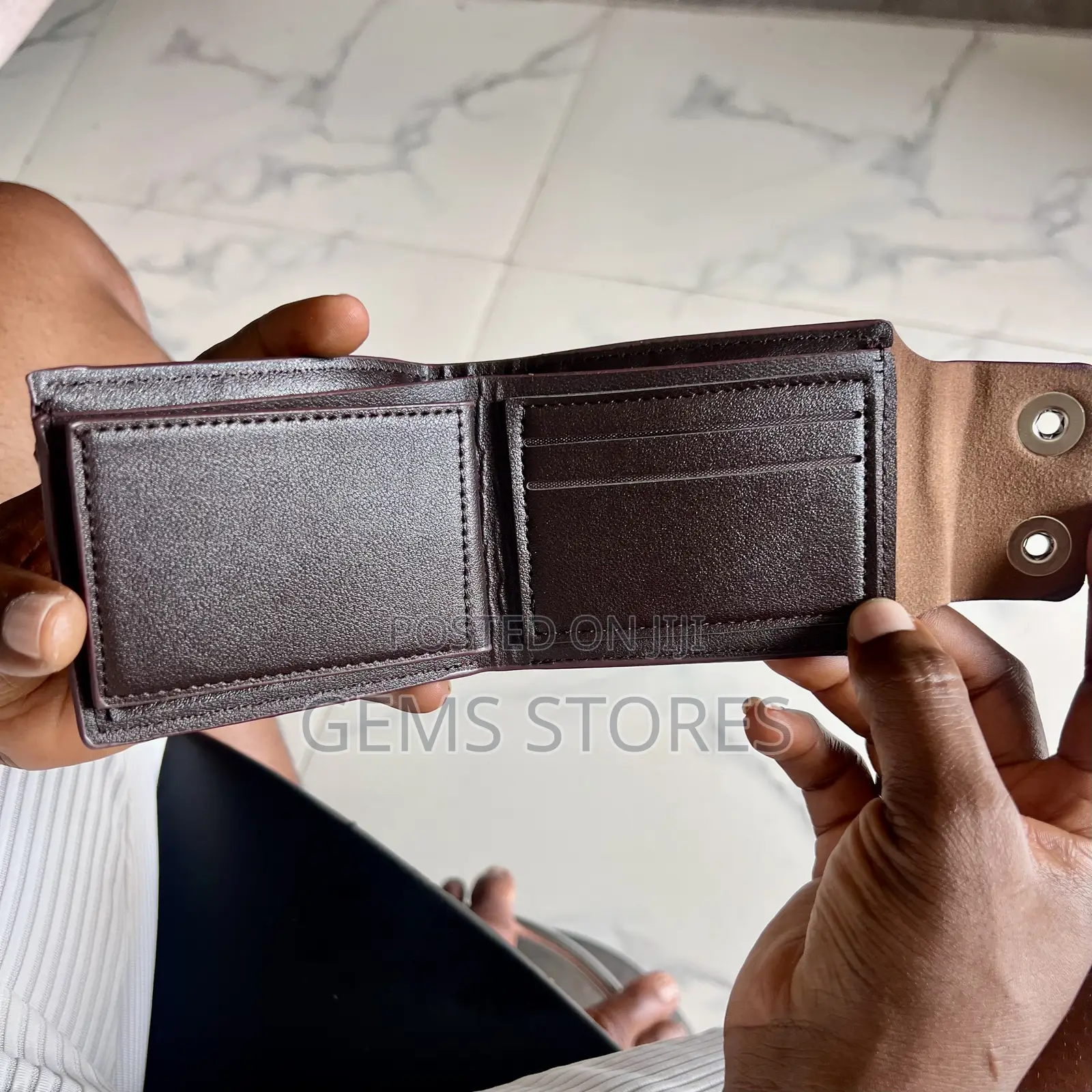 Compact Brown Snap-Button Wallet With Inner Zip Pocket - Horse Imperia