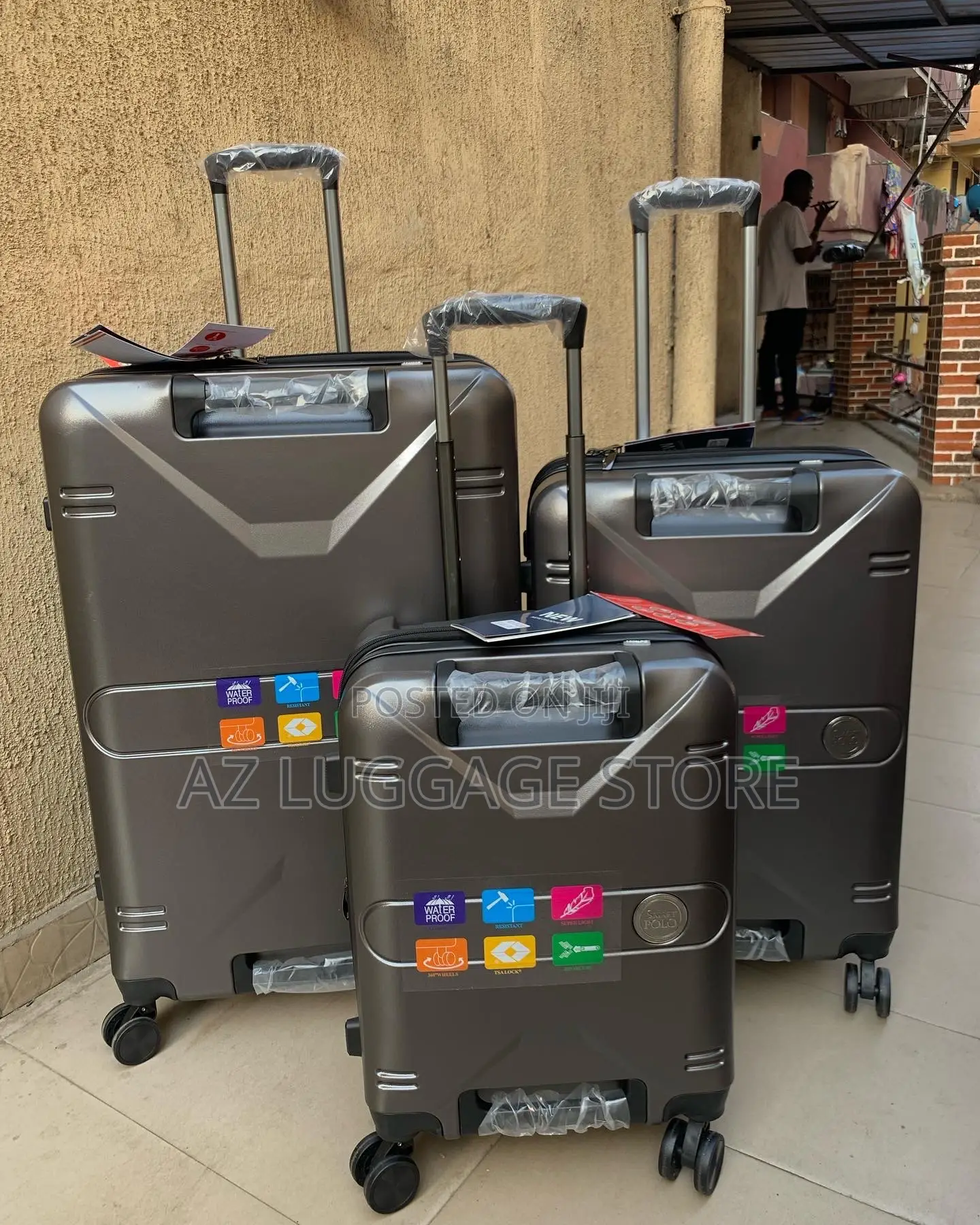 Set of E Quality Luggage Box