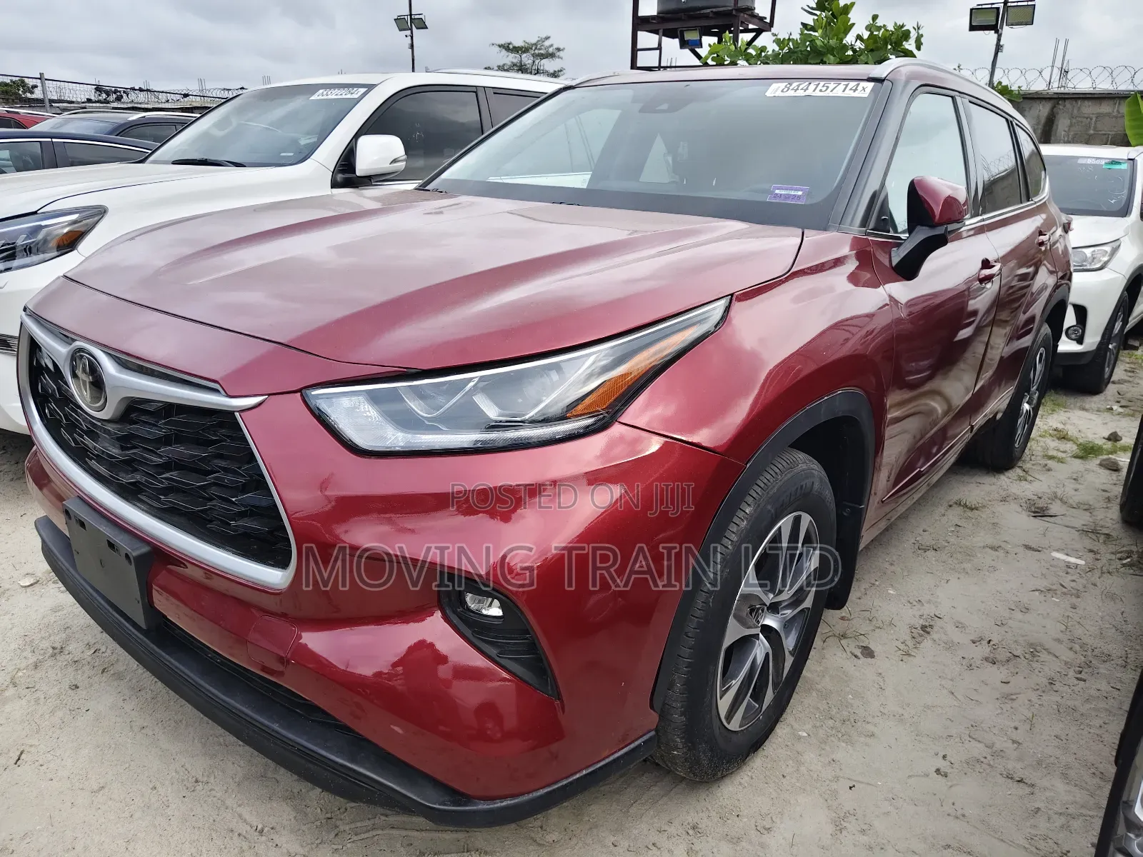 Toyota Highlander XLE AWD 2023 Red