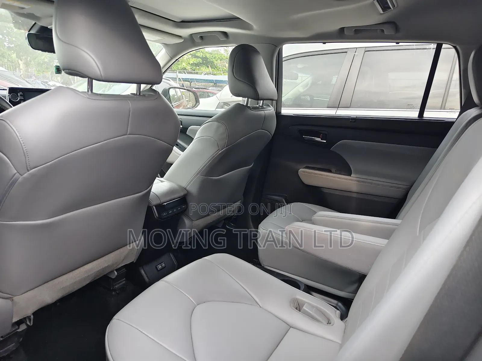 Toyota Highlander XLE AWD 2023 Red
