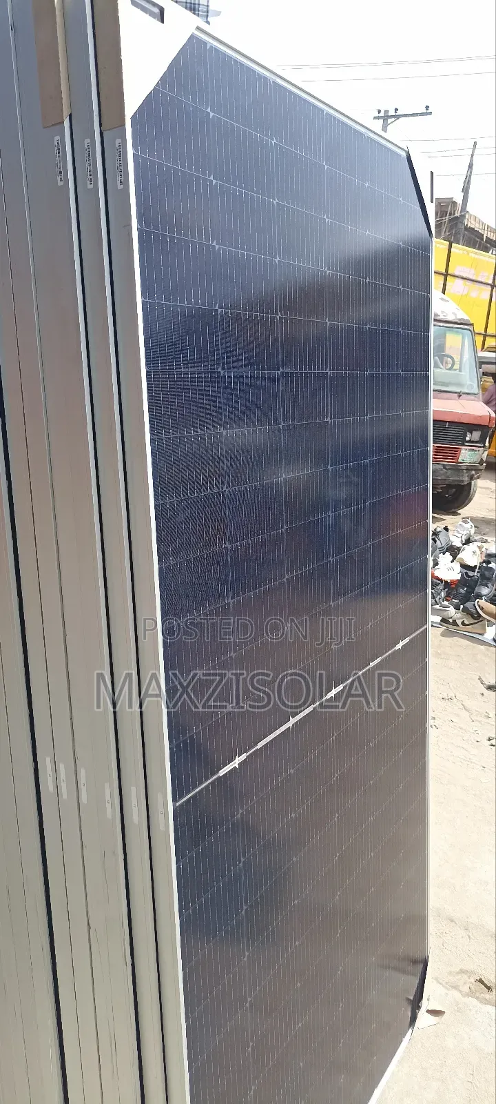 Jinko 550 Watts Monocrystalline Bifacial Panels