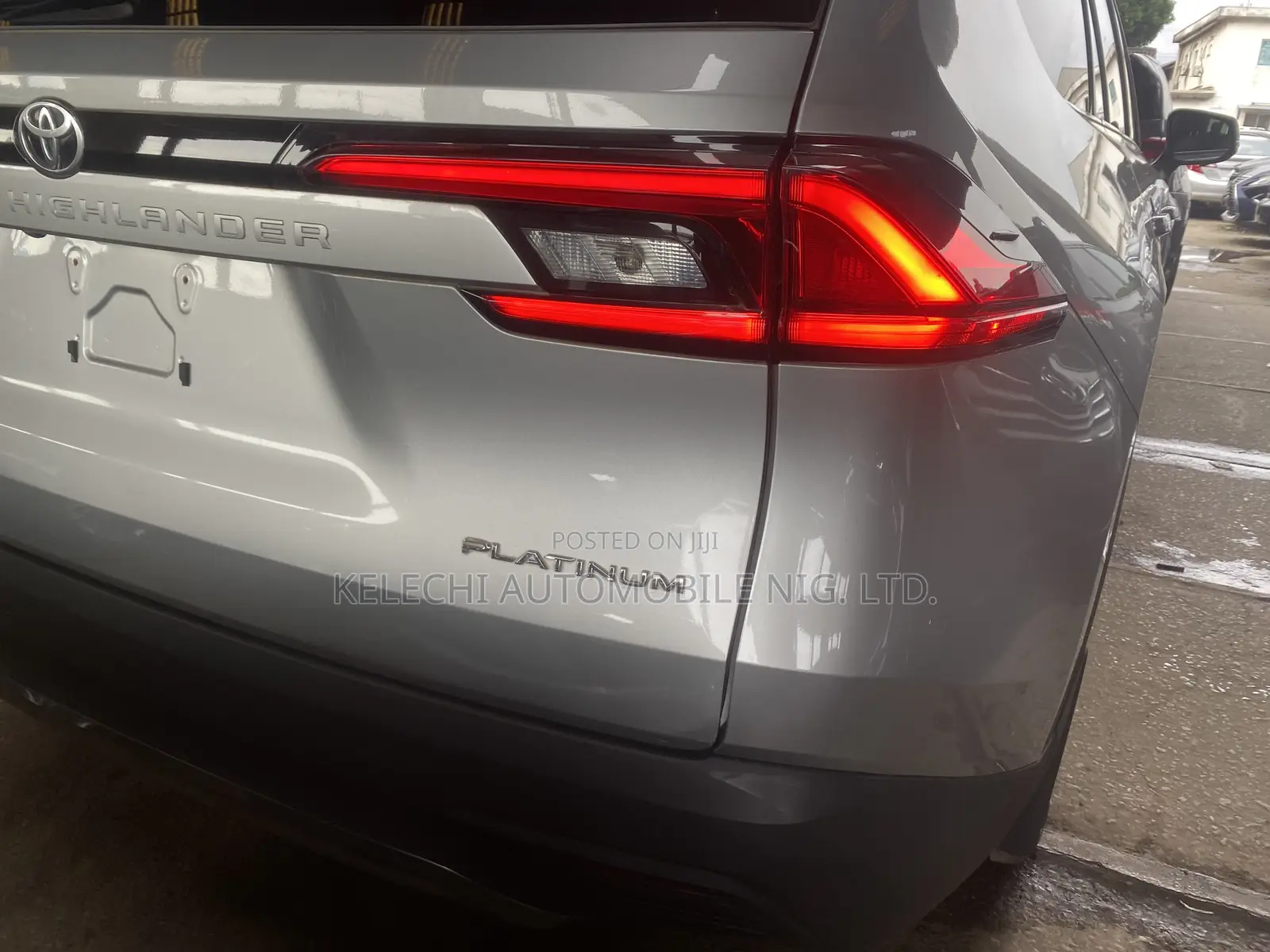 Toyota Highlander Platinum AWD 2024 Gray