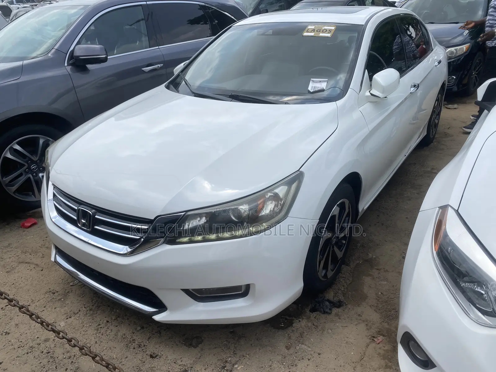 Honda Accord EX-L V-6 4dr Sedan FWD (3.5L 6cyl 6A) 2013 White