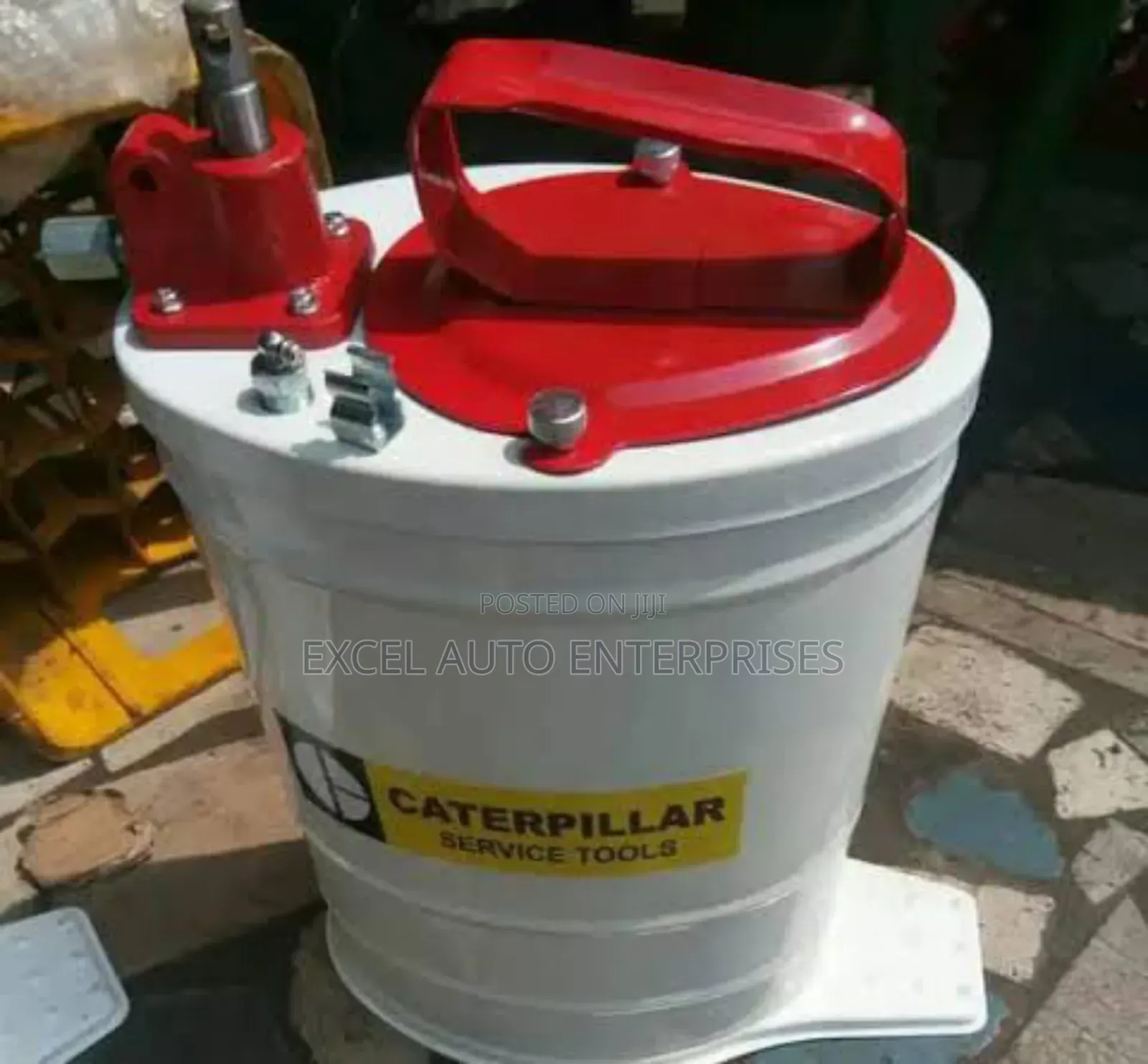Caterpillar Grease Bucket