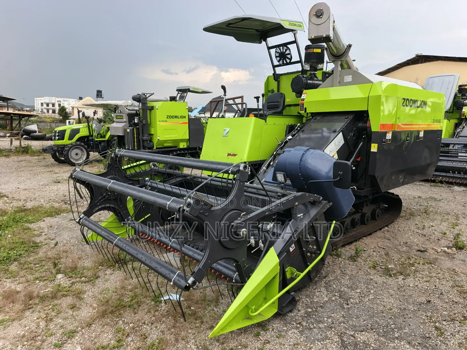 Combine Harvester for Rice and Wheat