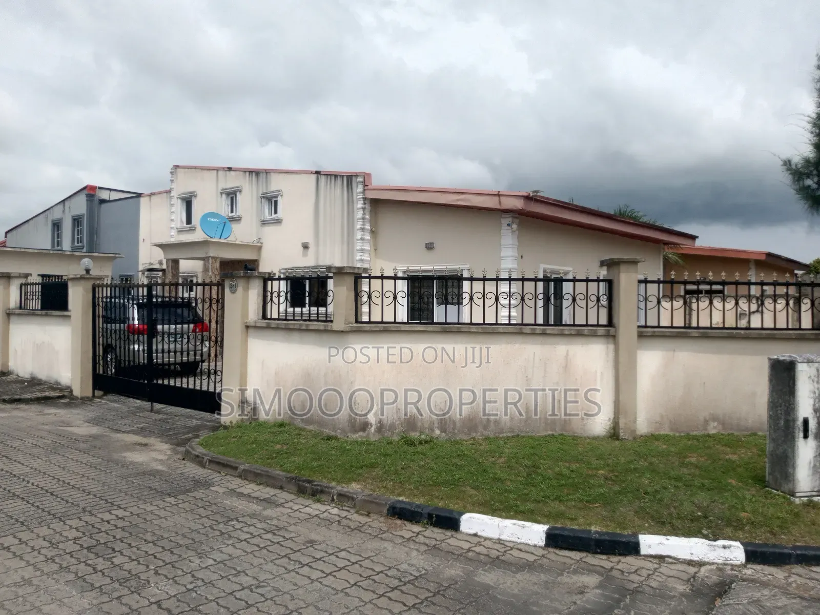 3bdrm Bungalow in Mayfair Gardens, Awoyaya for sale