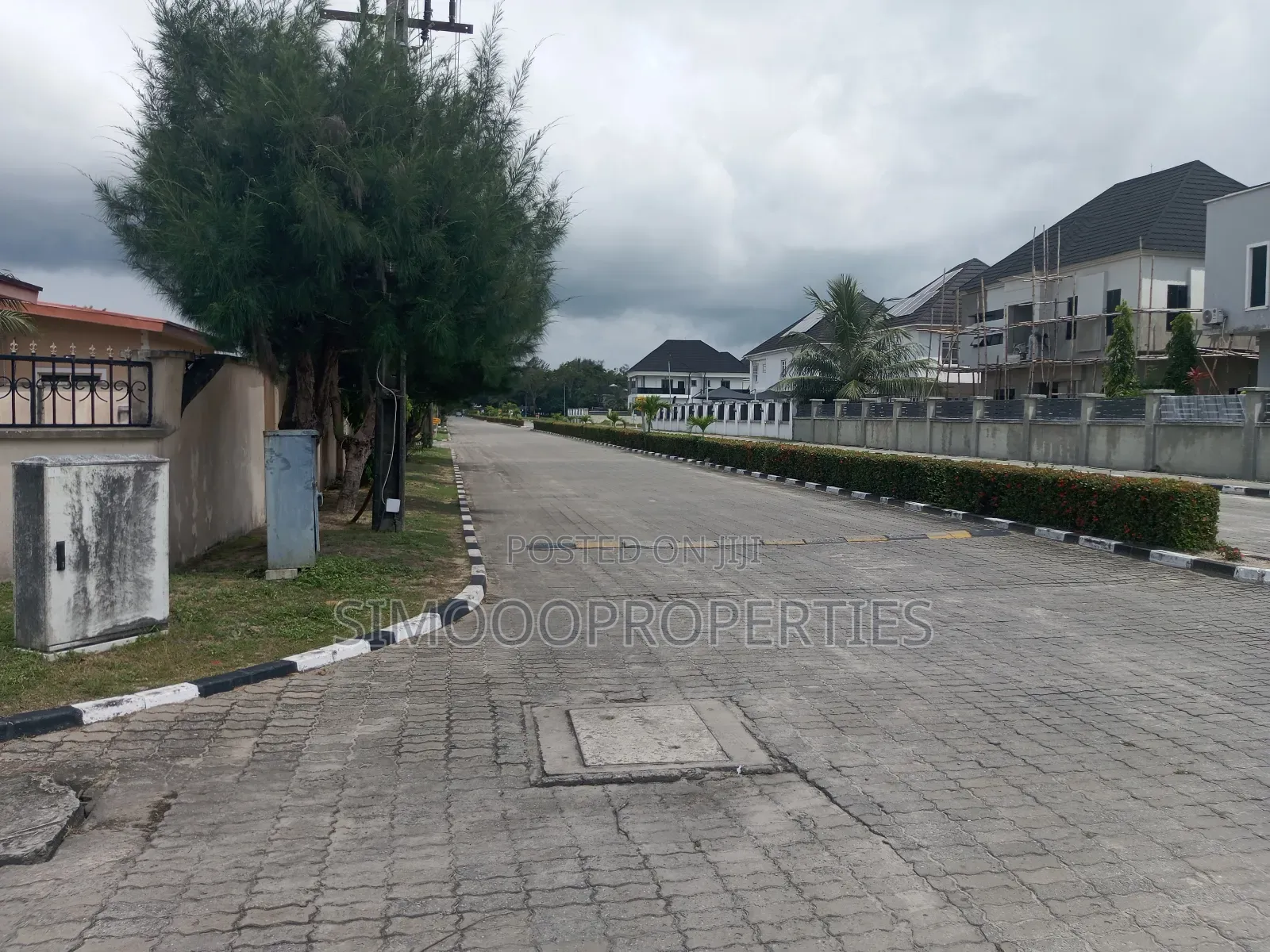 3bdrm Bungalow in Mayfair Gardens, Awoyaya for sale