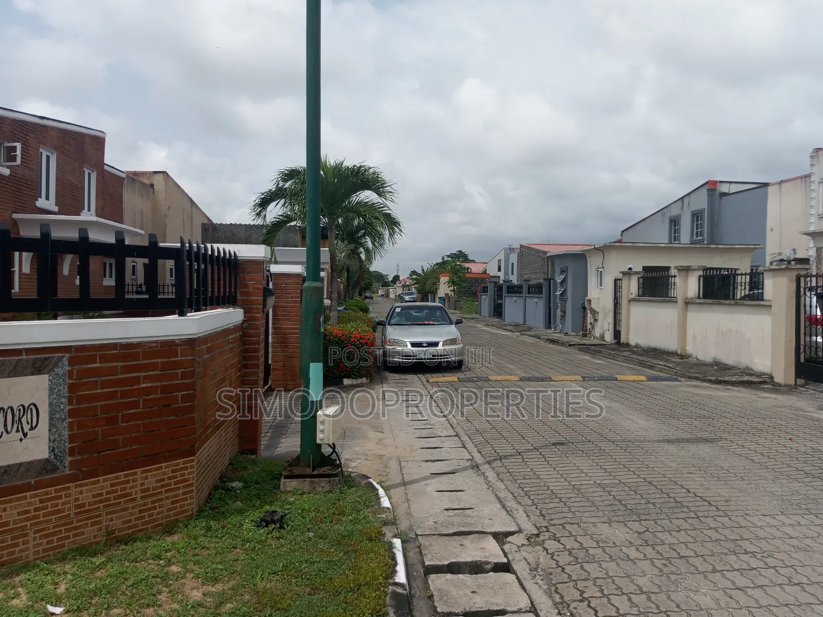 3bdrm Bungalow in Mayfair Gardens, Awoyaya for sale