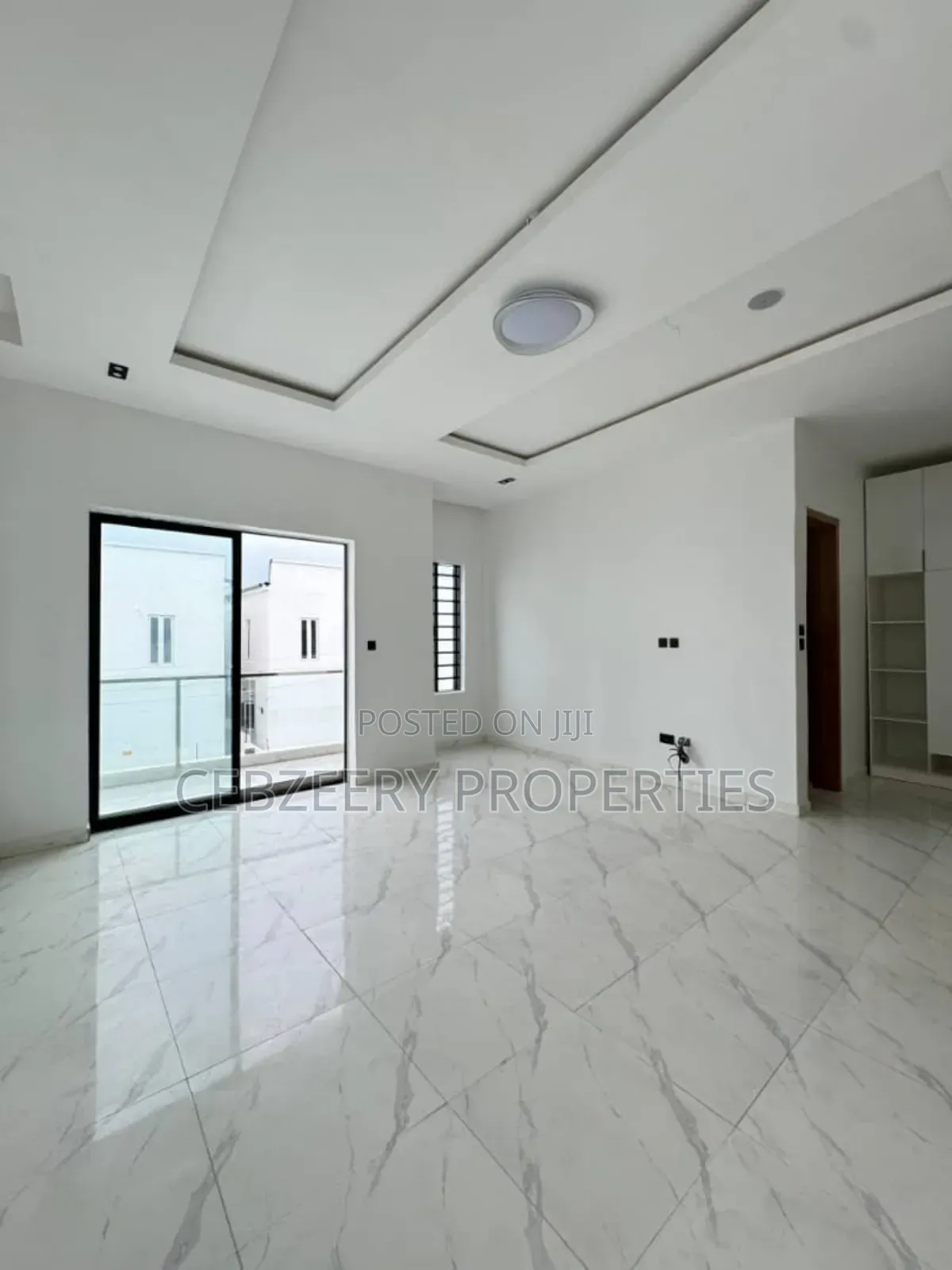 3bdrm Apartment in GRA Phase 2 Shangisha for sale