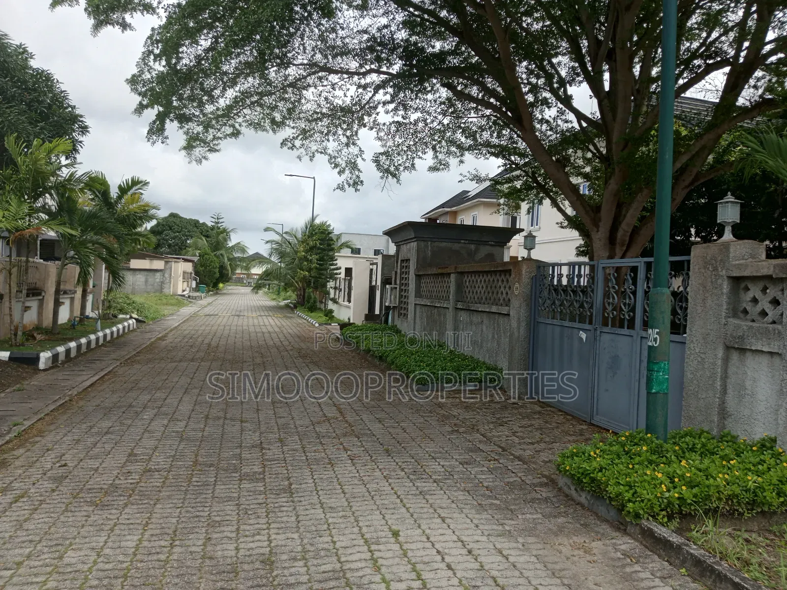 450sqm of Dry Front Plot for Sale Inside Mayfair Gardens Estates