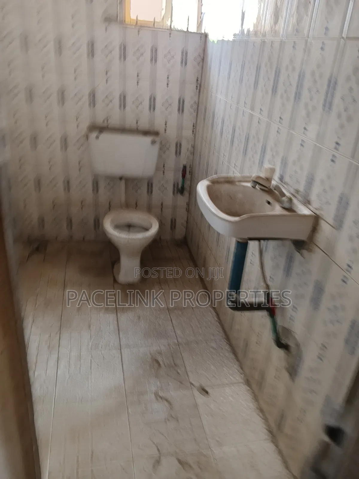 19bdrm Block of Flats in Ipaja / Ipaja for sale
