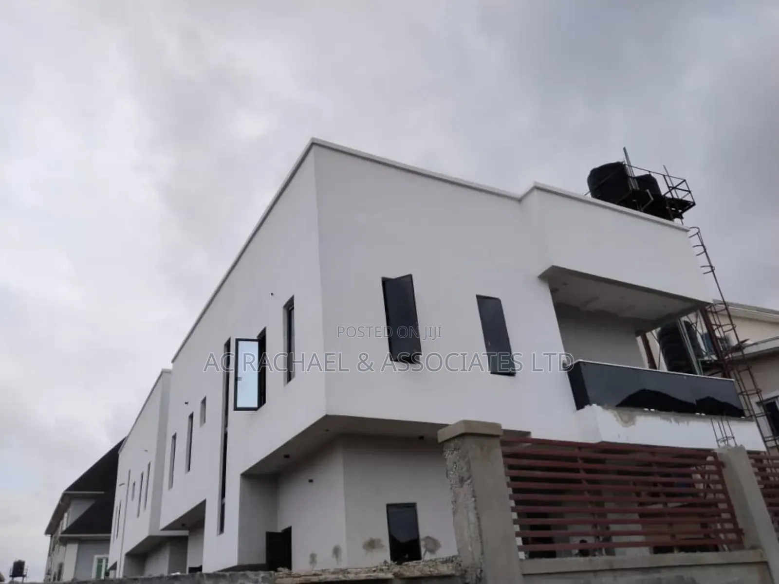 4bdrm Duplex in Greenfield Estate, Ago Palace for sale
