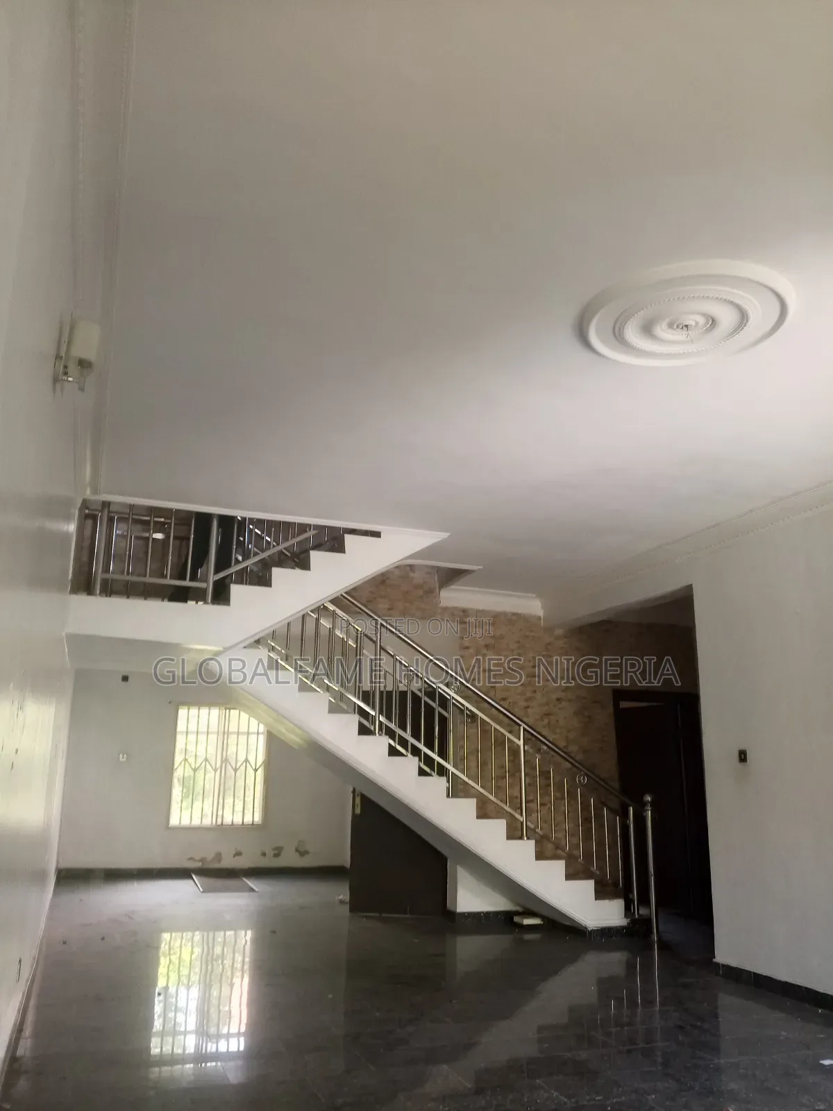 4bdrm Duplex in Crown Estate for sale