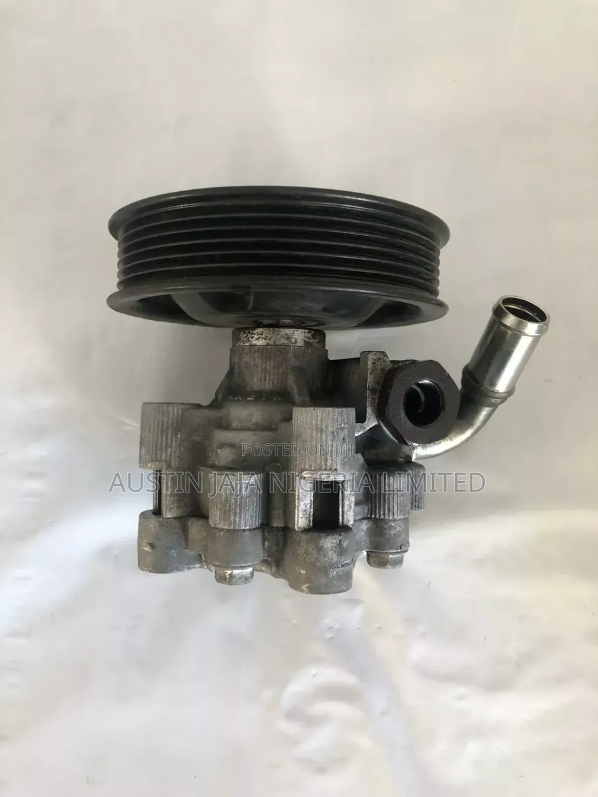 Power Steering Pump For 2005-2010 Dodge Magnum