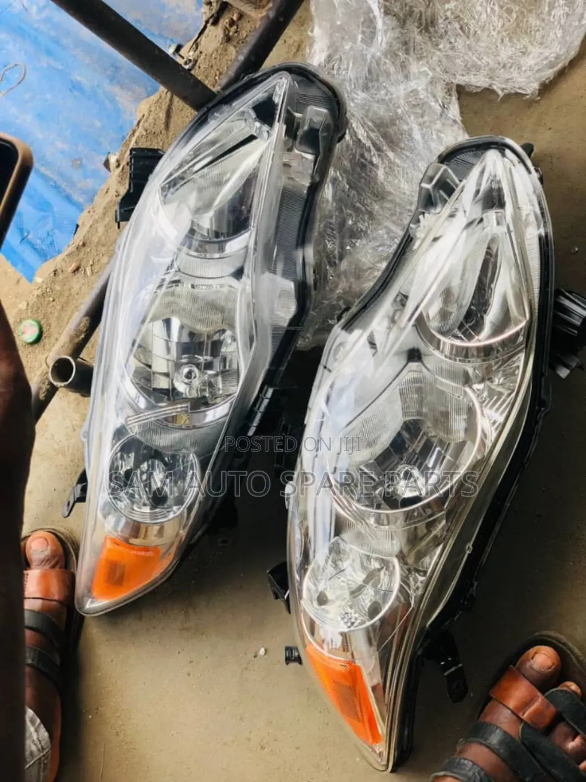 Toyota Corolla 2010 Model Headlamp Set