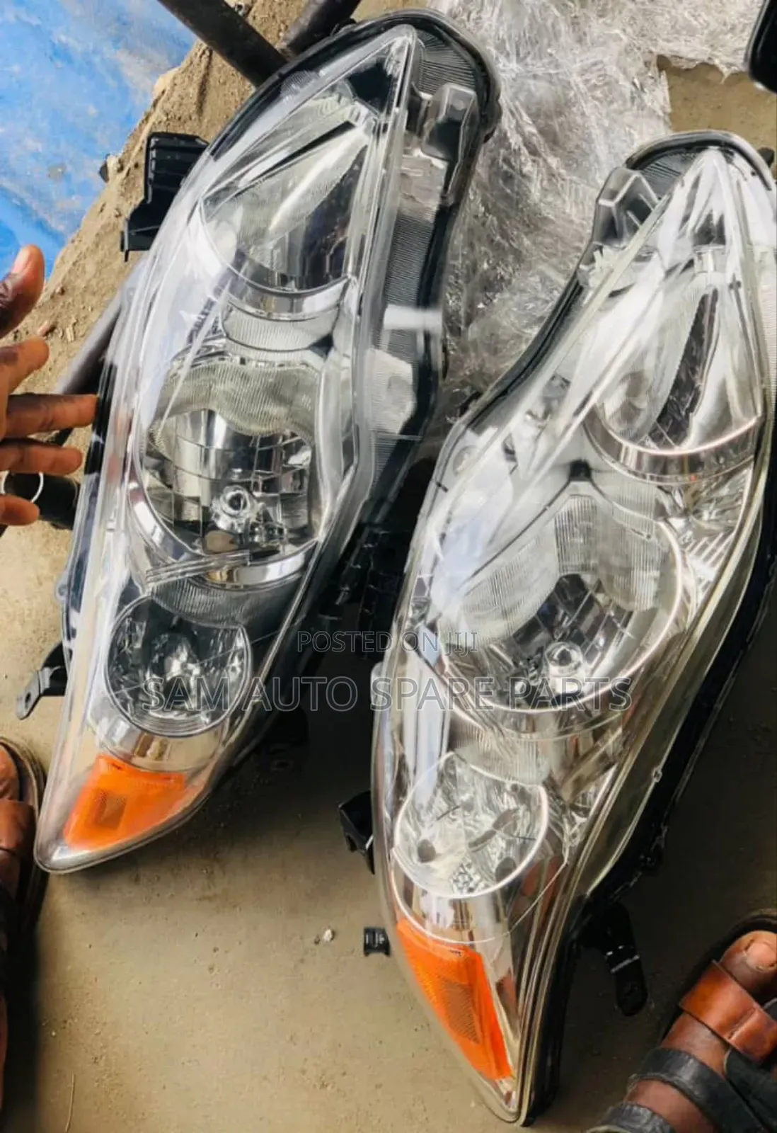 Toyota Corolla 2010 Model Headlamp Set