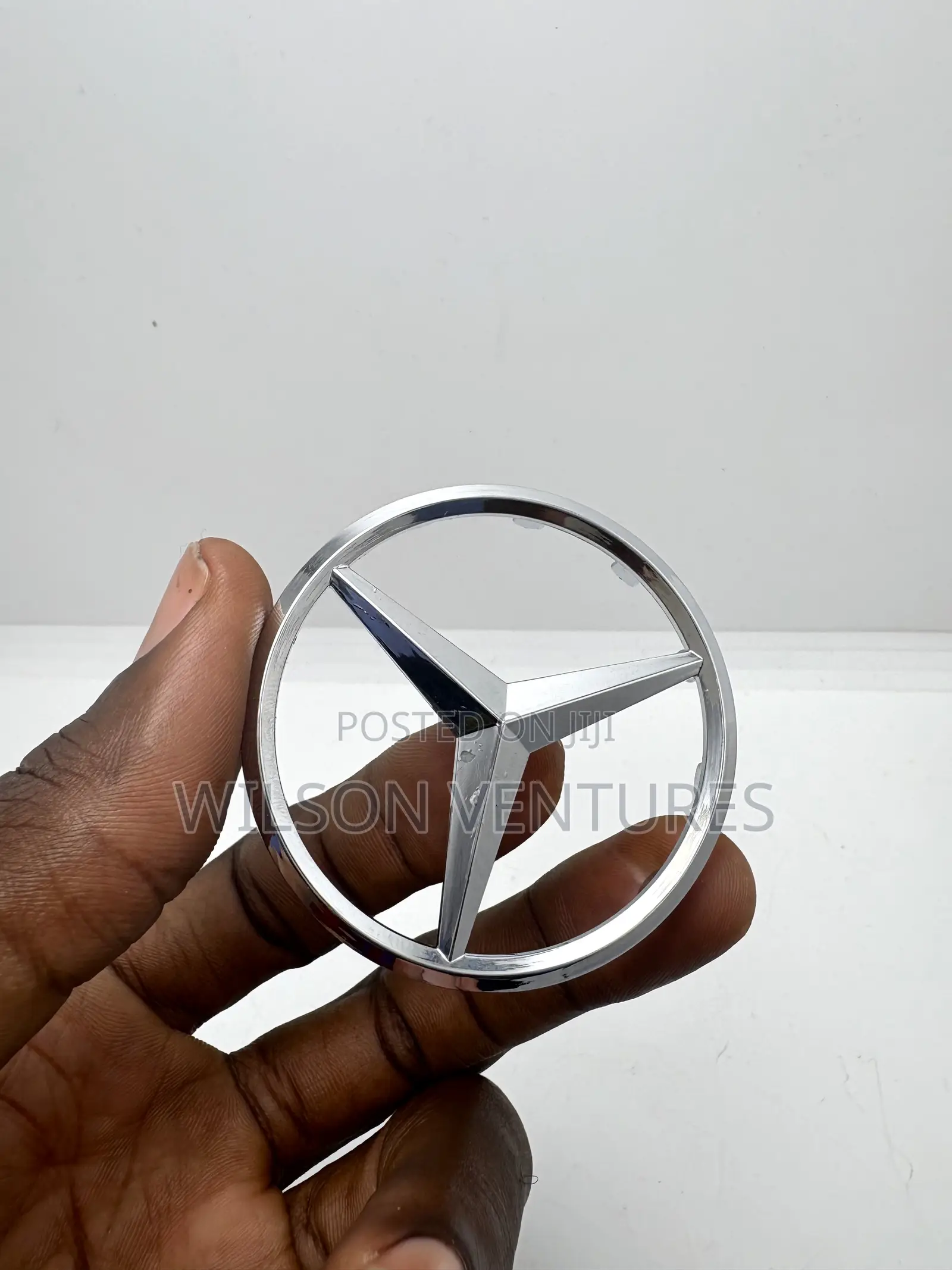 Mercedes Benz Steering Logo