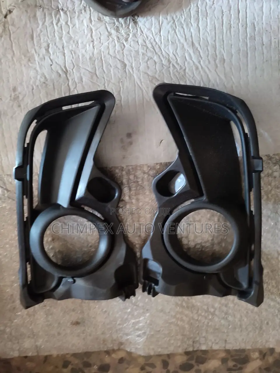 Fog Lamp Cover Highlander 018