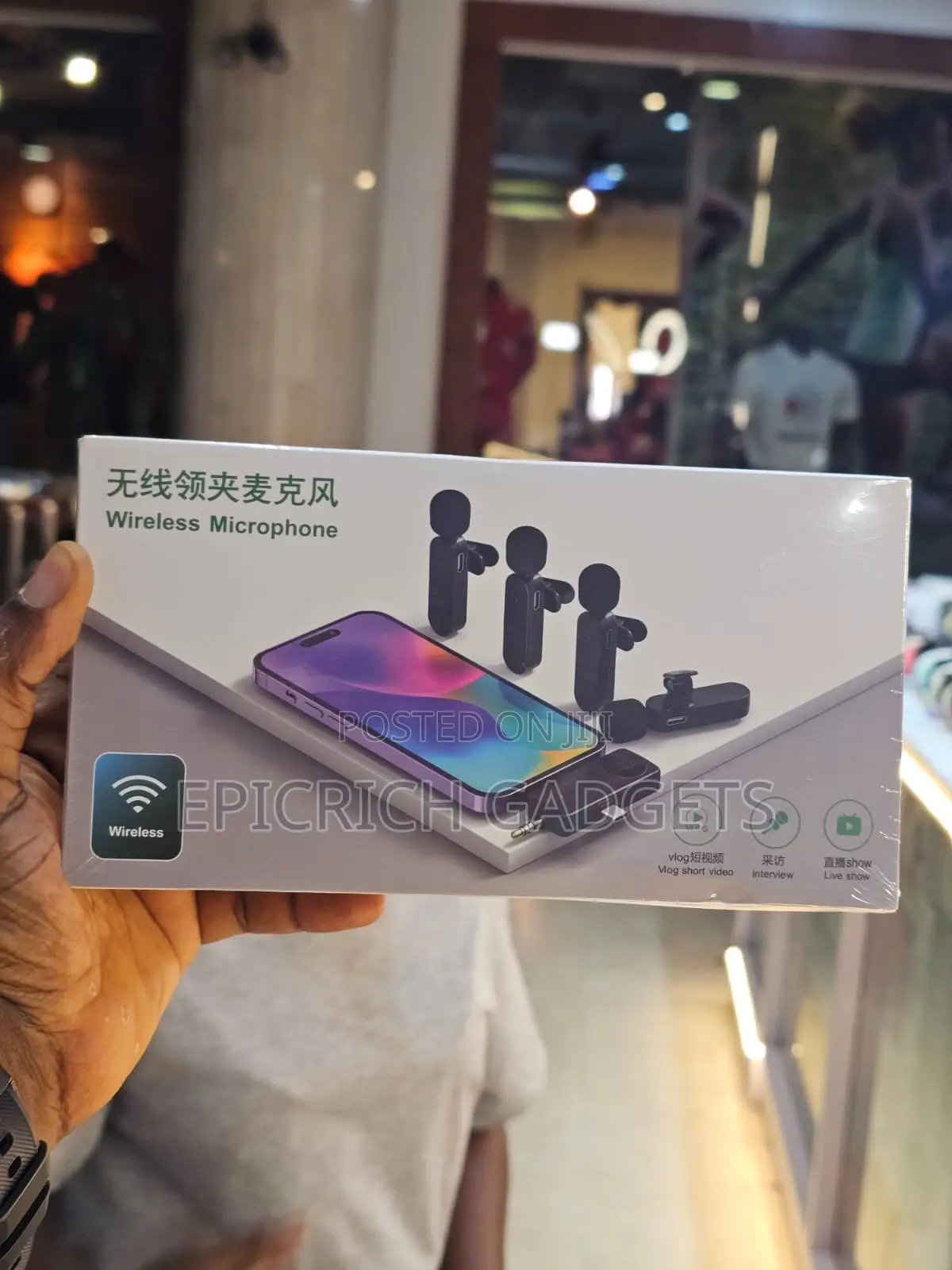4-in-1 Wireless Lapel Mic With Intelligence Noise Reduction