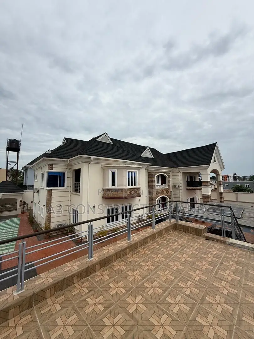 Furnished 5bdrm Duplex in Aerodrome Gra, for rent