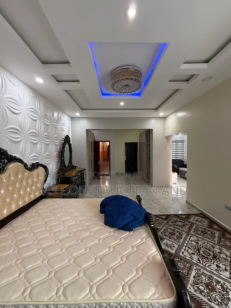 Furnished 5bdrm Duplex in Aerodrome Gra, for rent