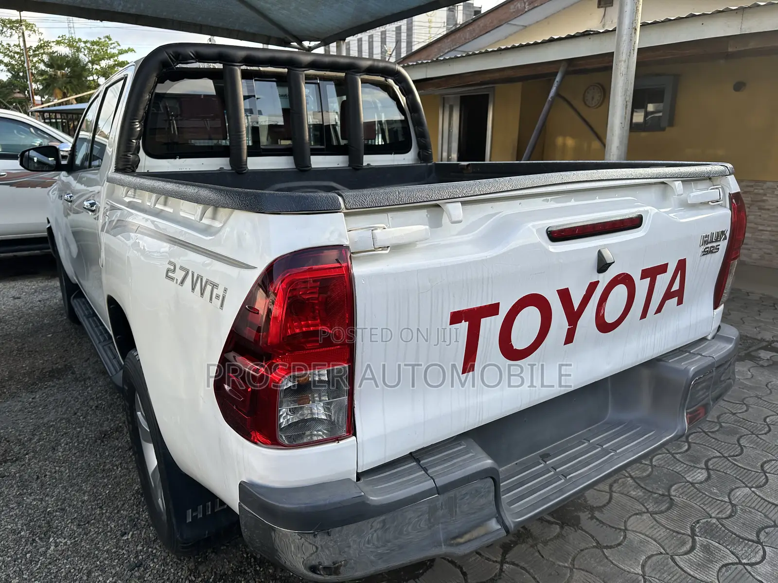 Toyota Hilux SR5 4x4 2016 White