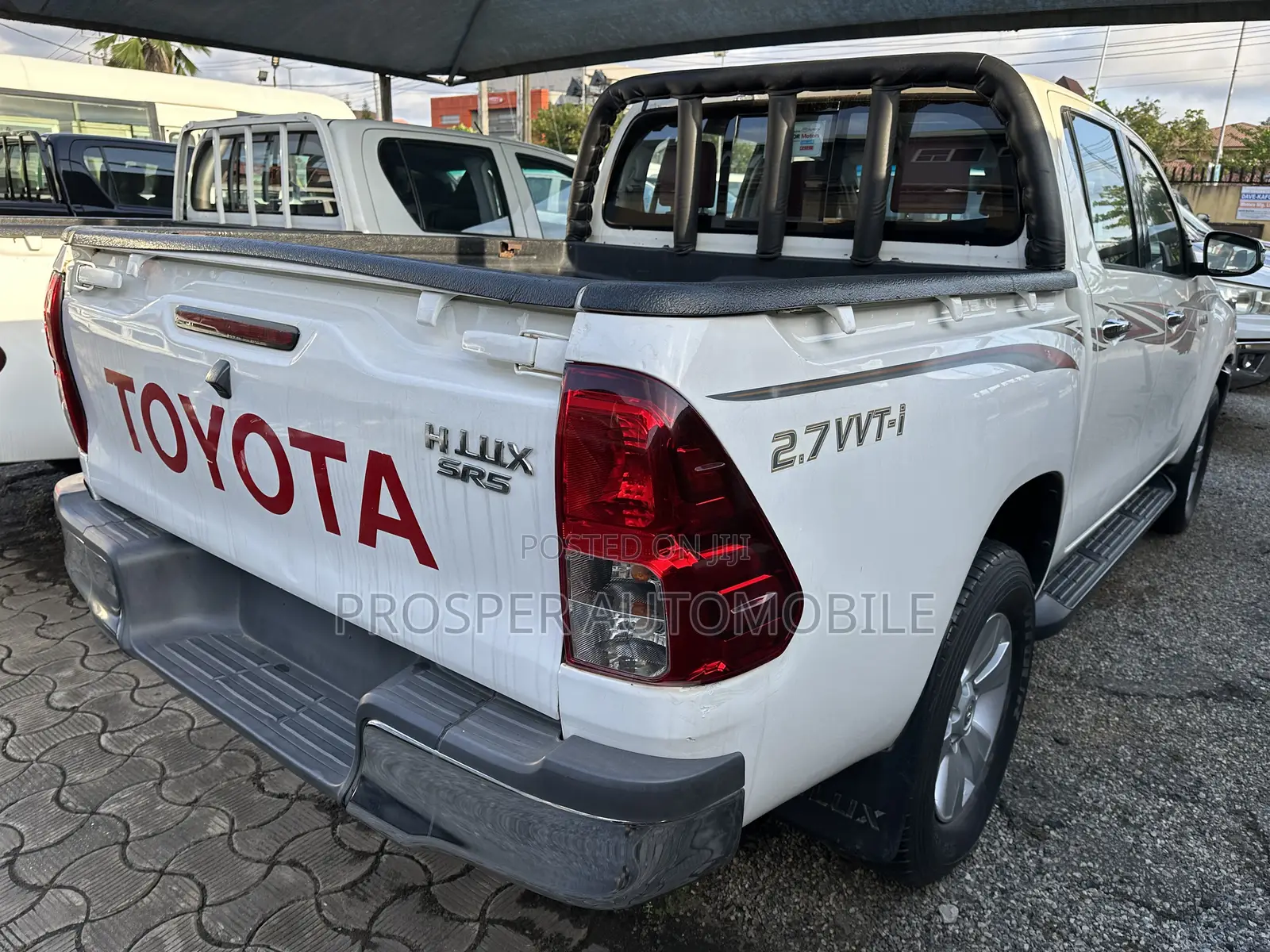 Toyota Hilux SR5 4x4 2016 White