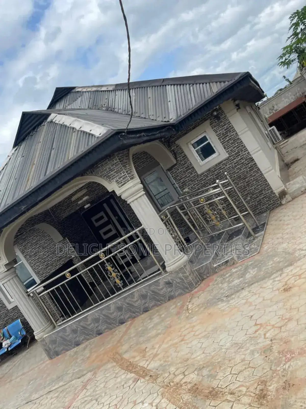 Furnished 3bdrm Bungalow in Achievers Estate, Ido for sale