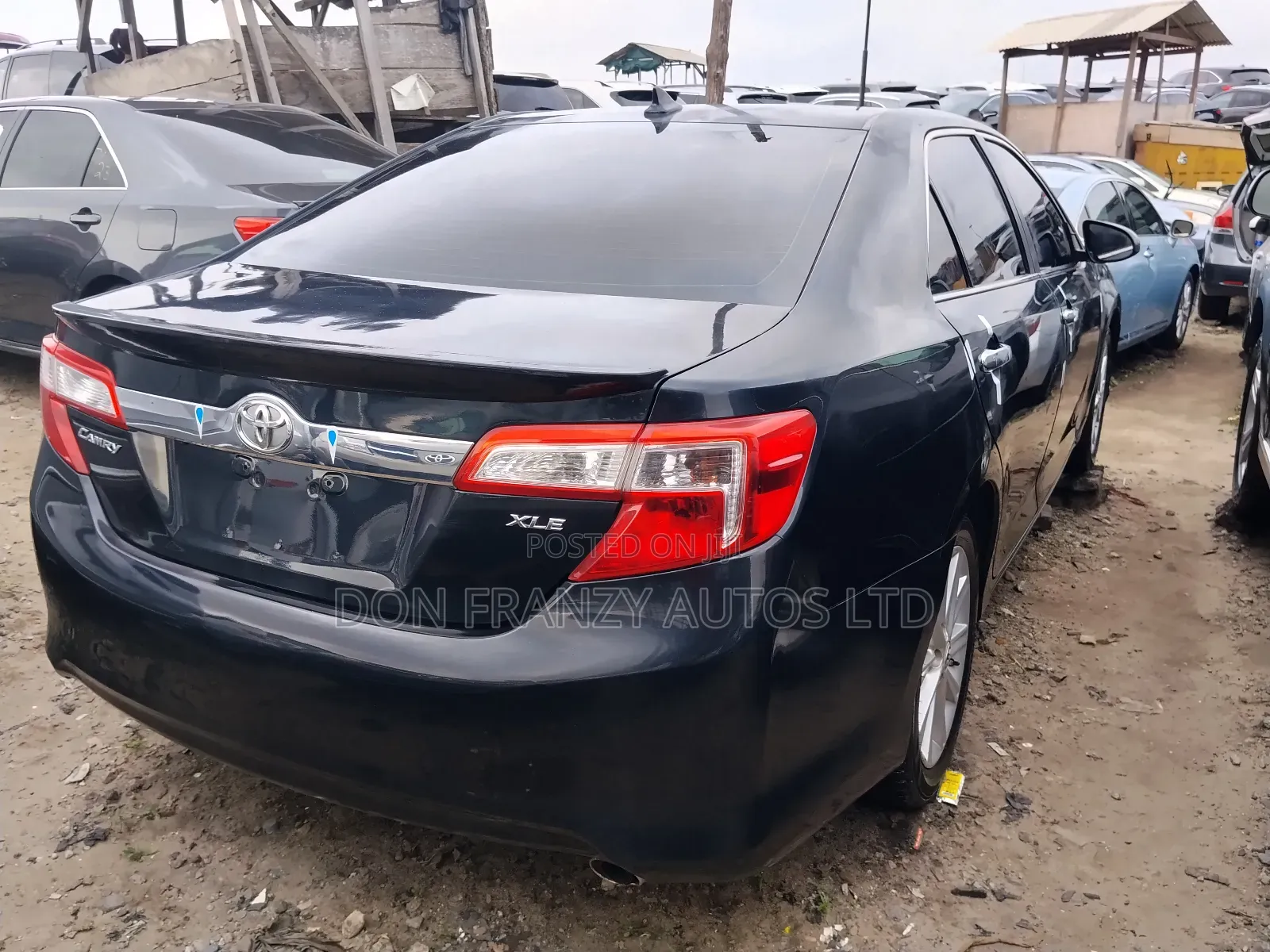 Toyota Camry XLE V6 4dr Sedan (3.5L 6cyl 6A) 2013 Black