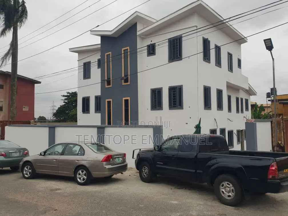 Furnished 5bdrm Duplex in Adeniyi Jones, Ikeja for sale