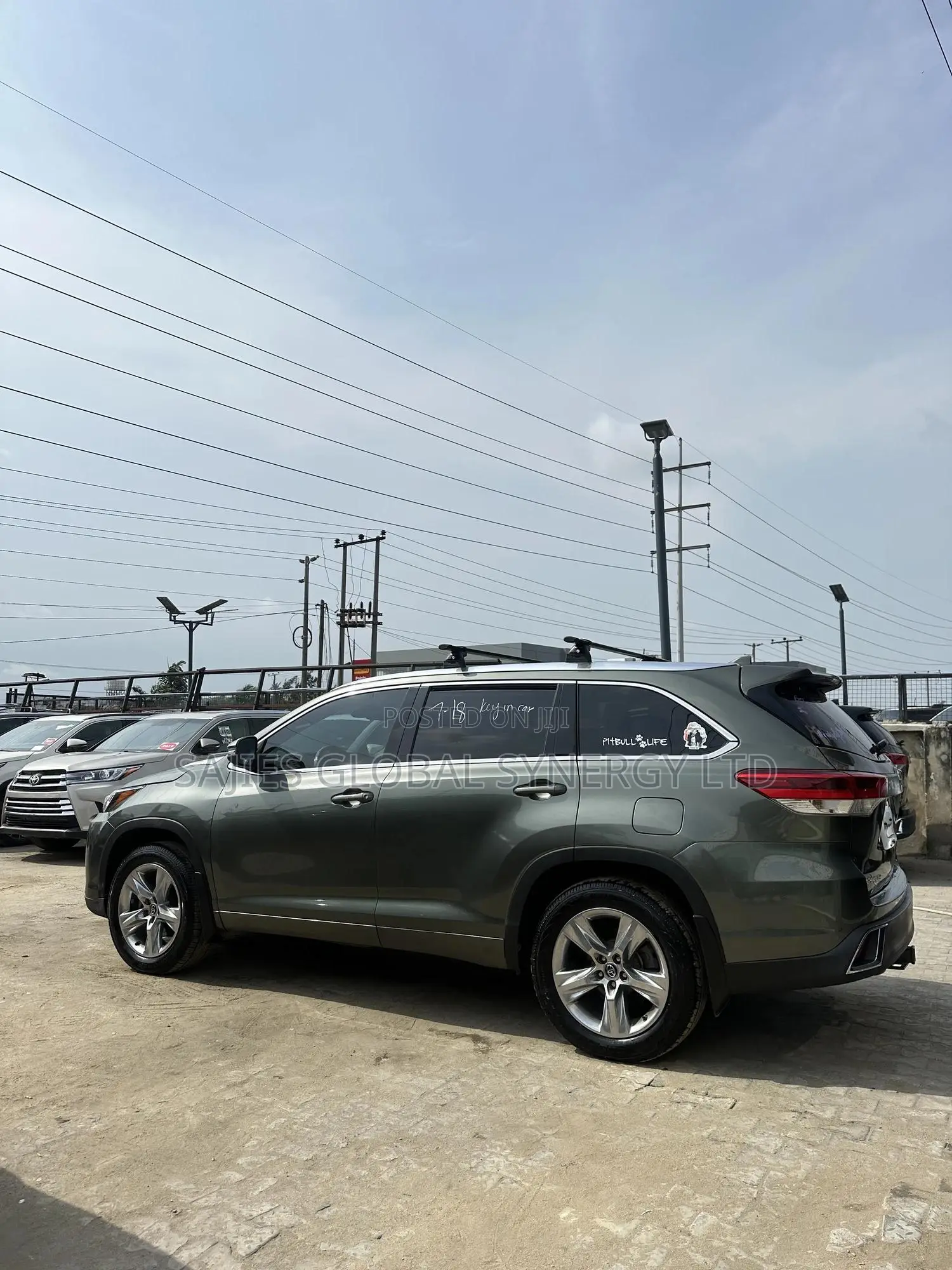 Toyota Highlander Limited Platinum 4x4 V6 (3.5L 6cyl 8A) 2018 Green