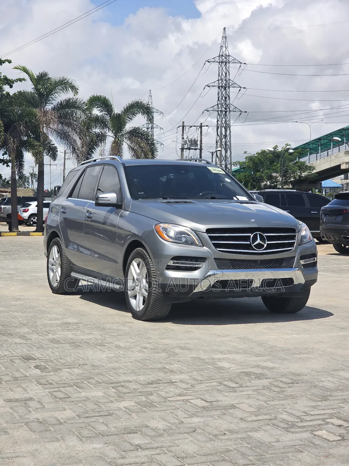Mercedes-Benz M Class ML350 4MATIC 4dr SUV AWD (3.5L 6cyl 7A) 2015 Gray