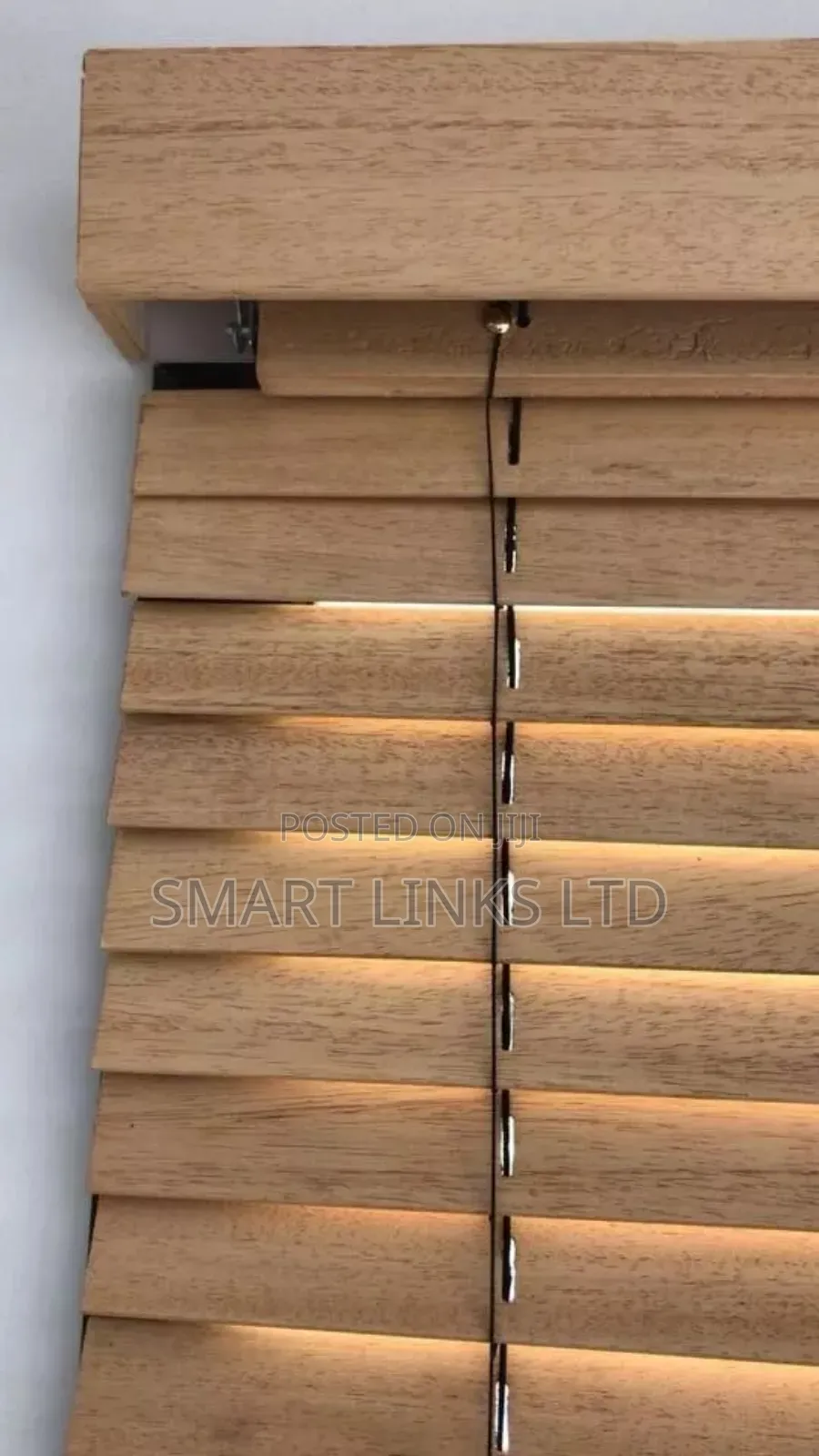 Premium Wooden Window Blinds – Natural Elegant Look