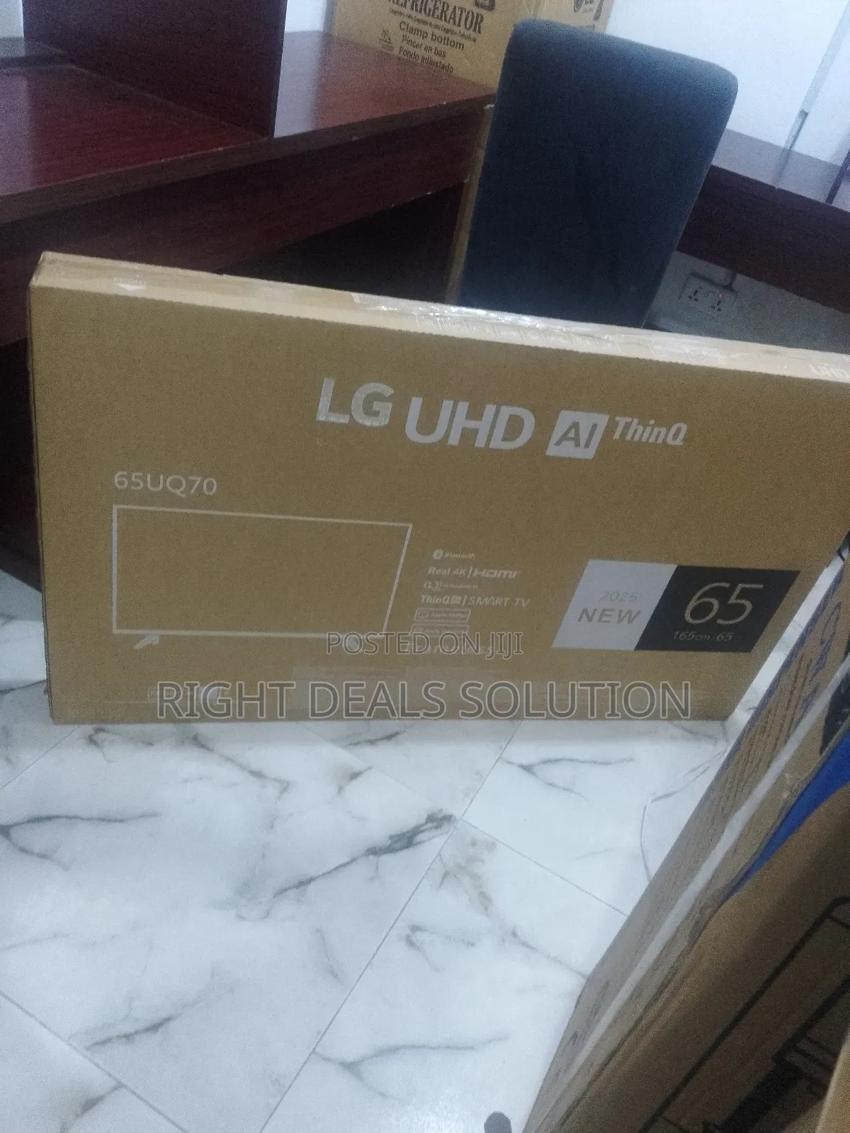 Lg 65" Smart Tv Bundle: Remote and Wall Mount Included