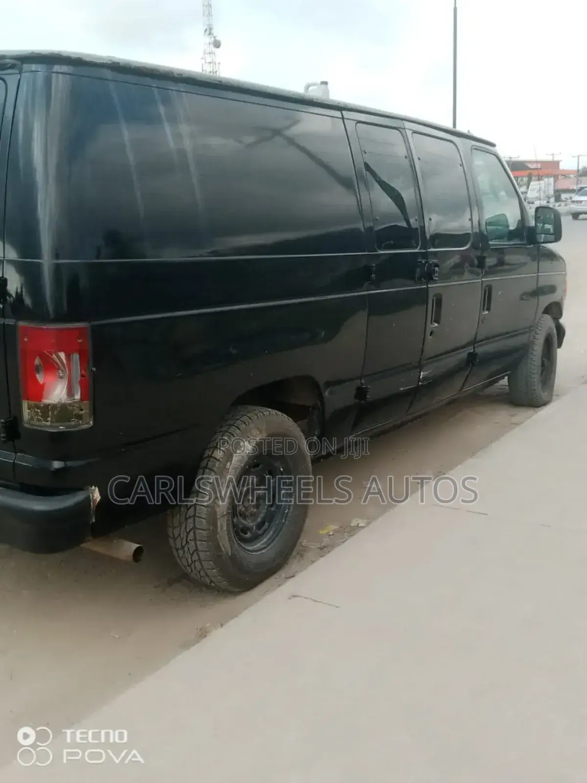Ford E250 2009 Black