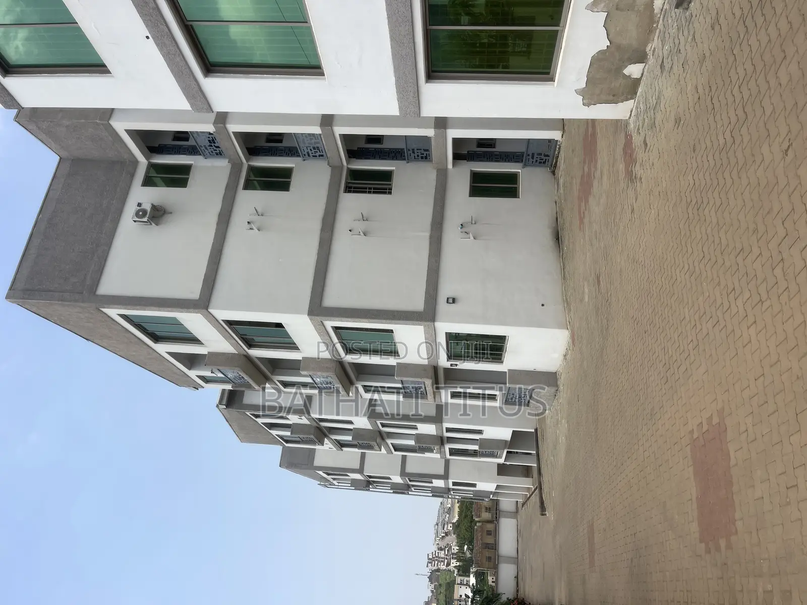 3bdrm Block of Flats in Life Camp for sale